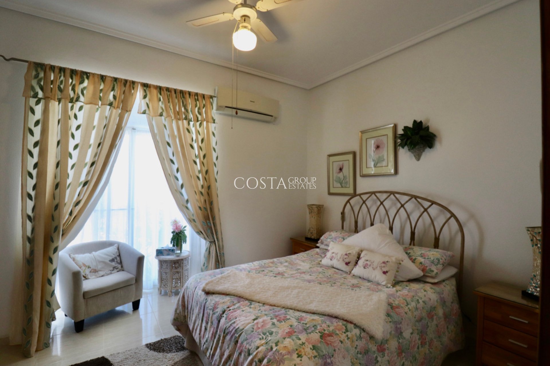 Resale - Villa -
Catral - Catral Centro