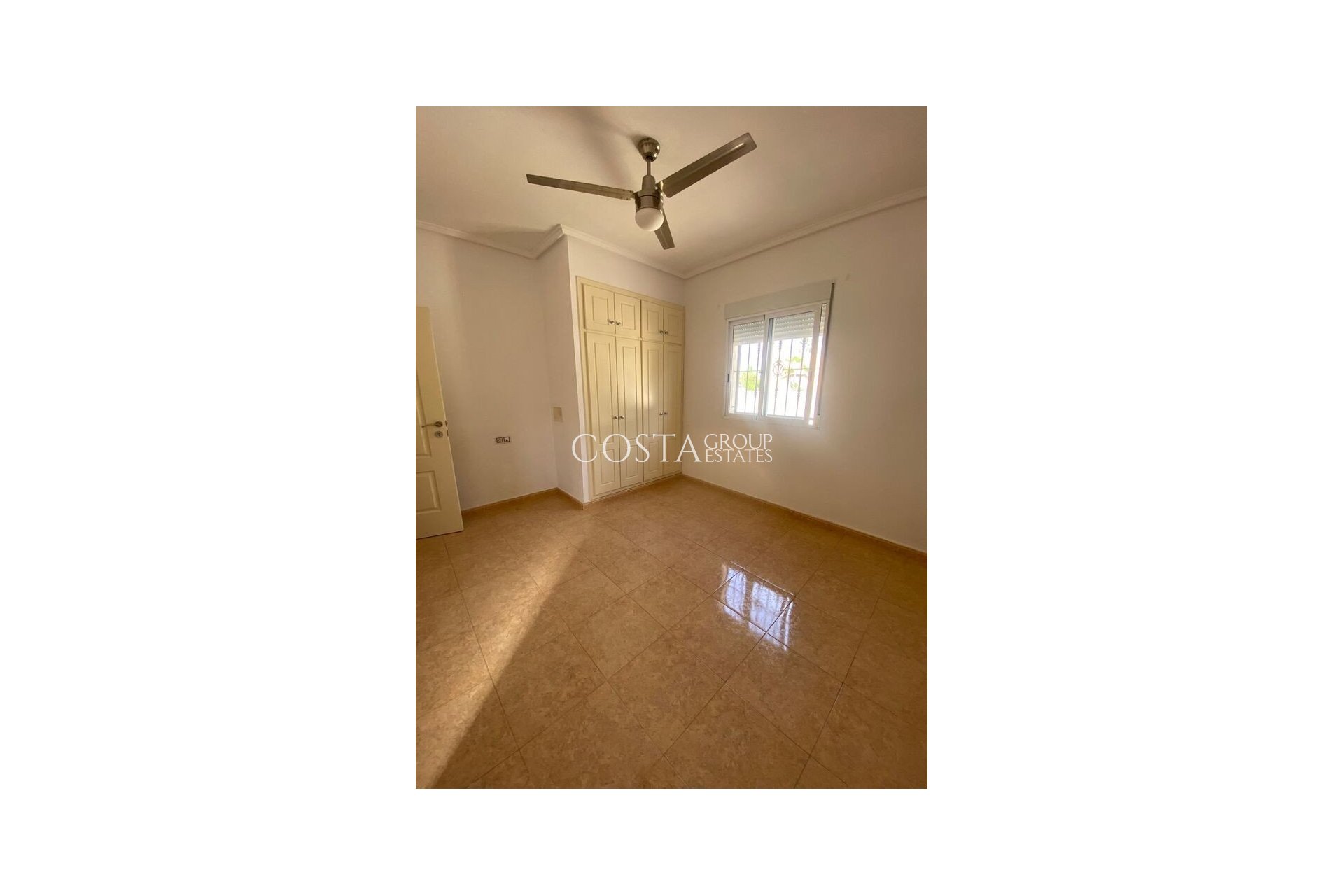 Resale - Villa -
Catral - Catral Centro