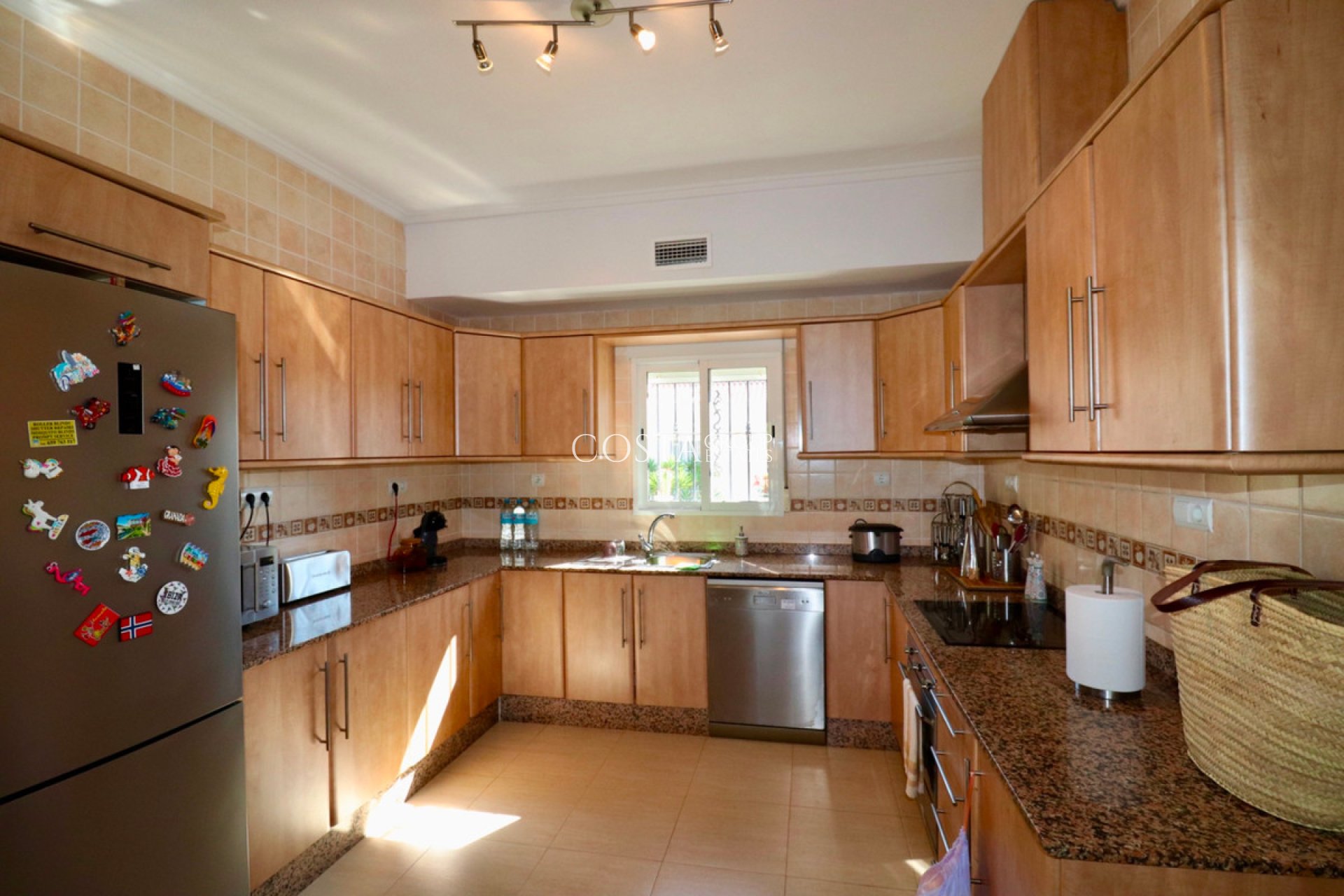 Resale - Villa -
Catral - Catral Centro