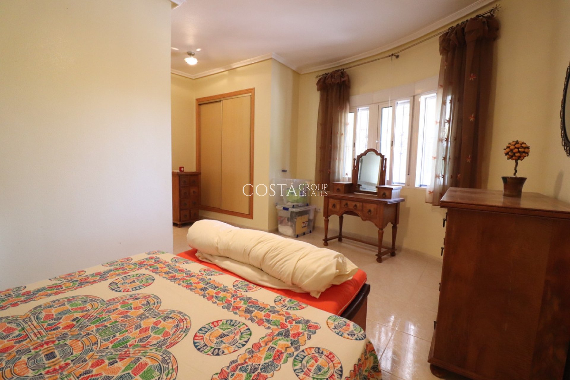 Resale - Villa -
Catral - Catral Centro