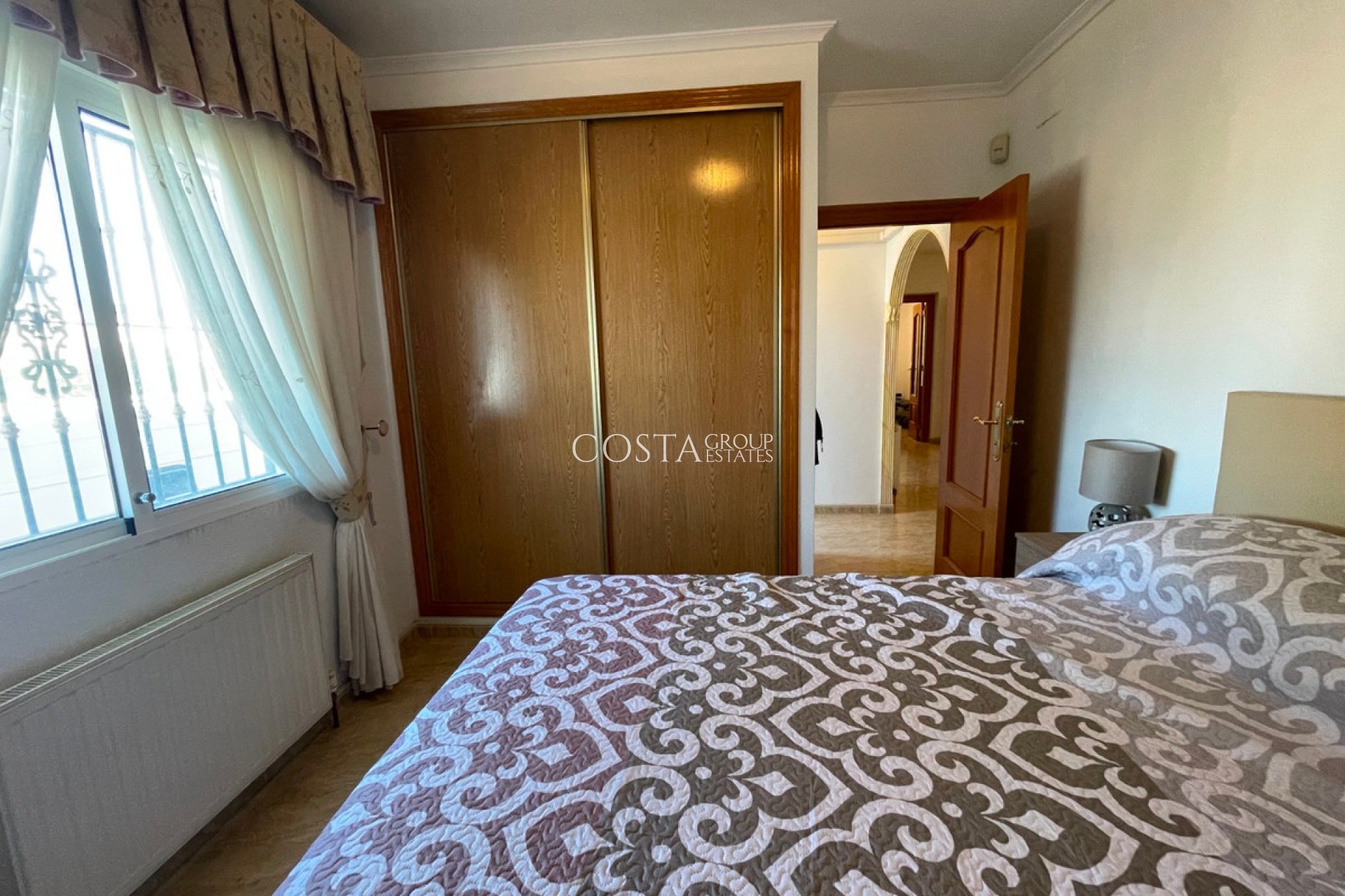 Resale - Villa -
Catral - Catral Centro