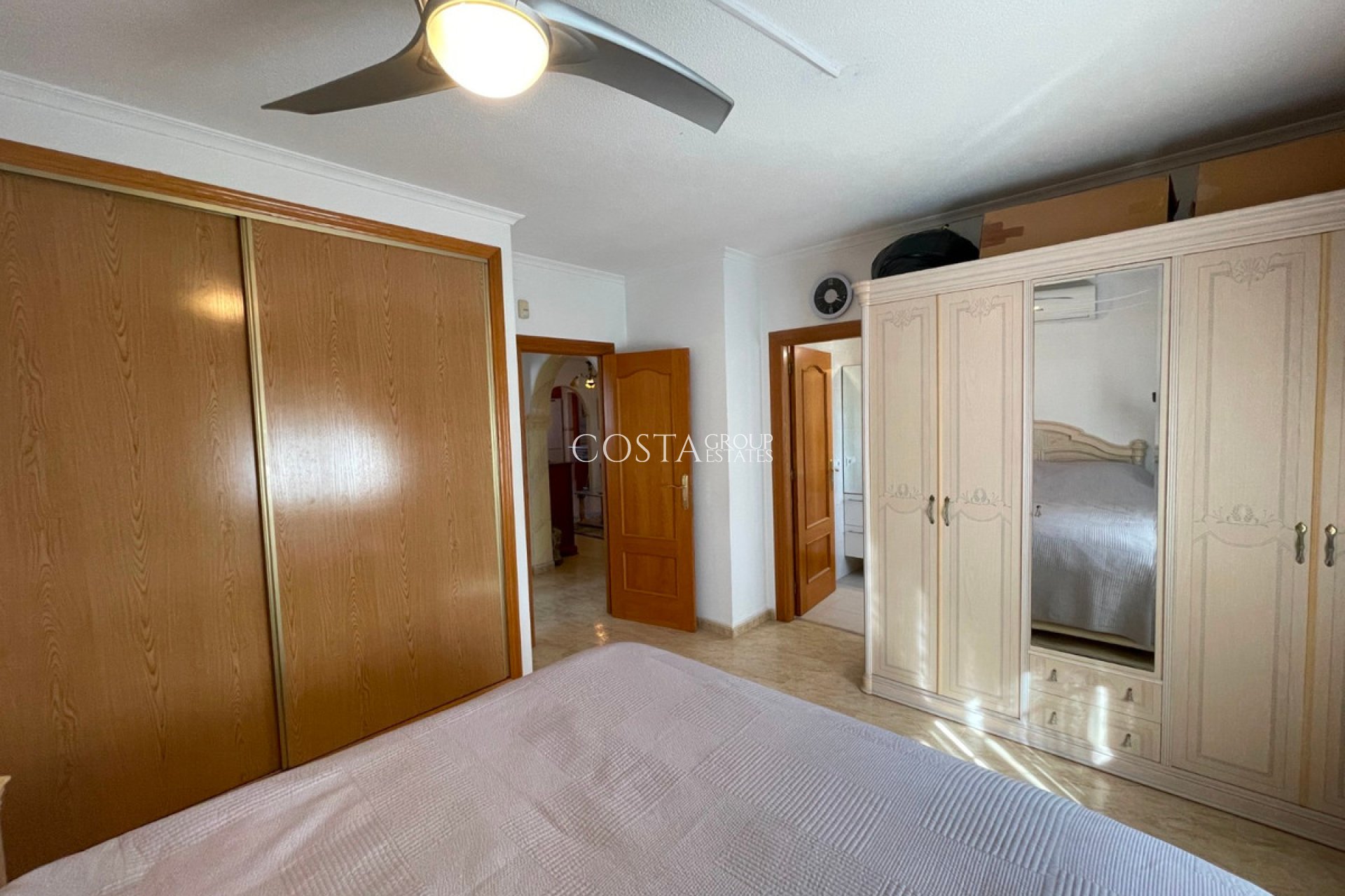 Resale - Villa -
Catral - Catral Centro
