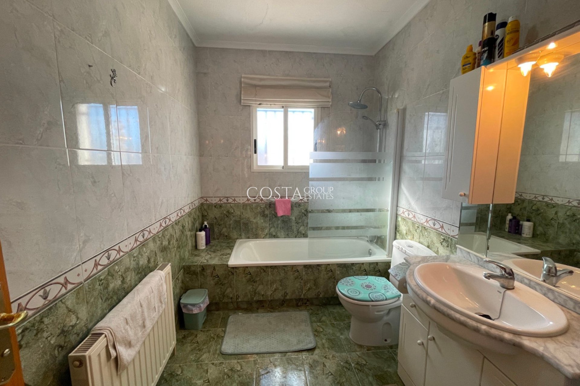 Resale - Villa -
Catral - Catral Centro