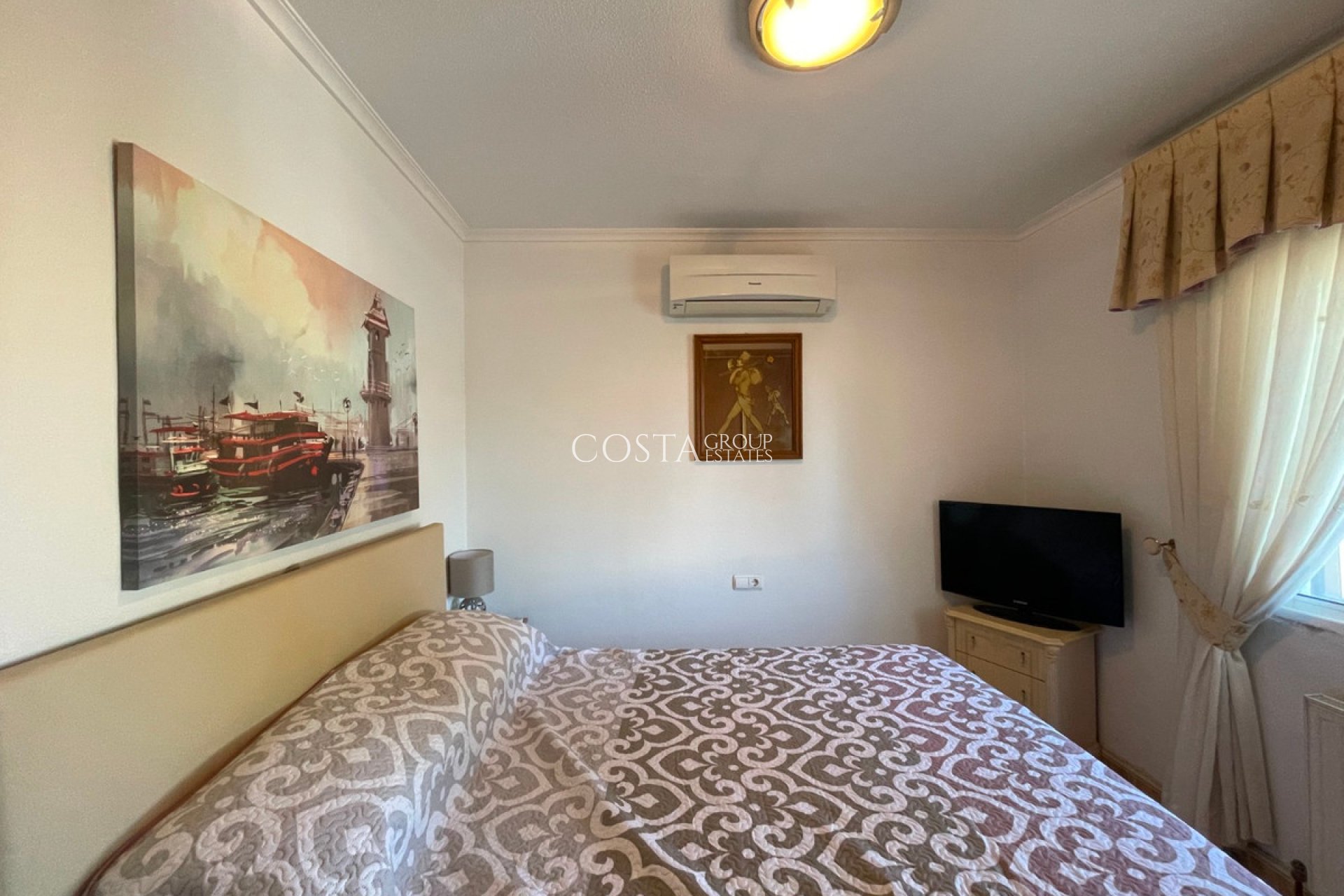 Resale - Villa -
Catral - Catral Centro