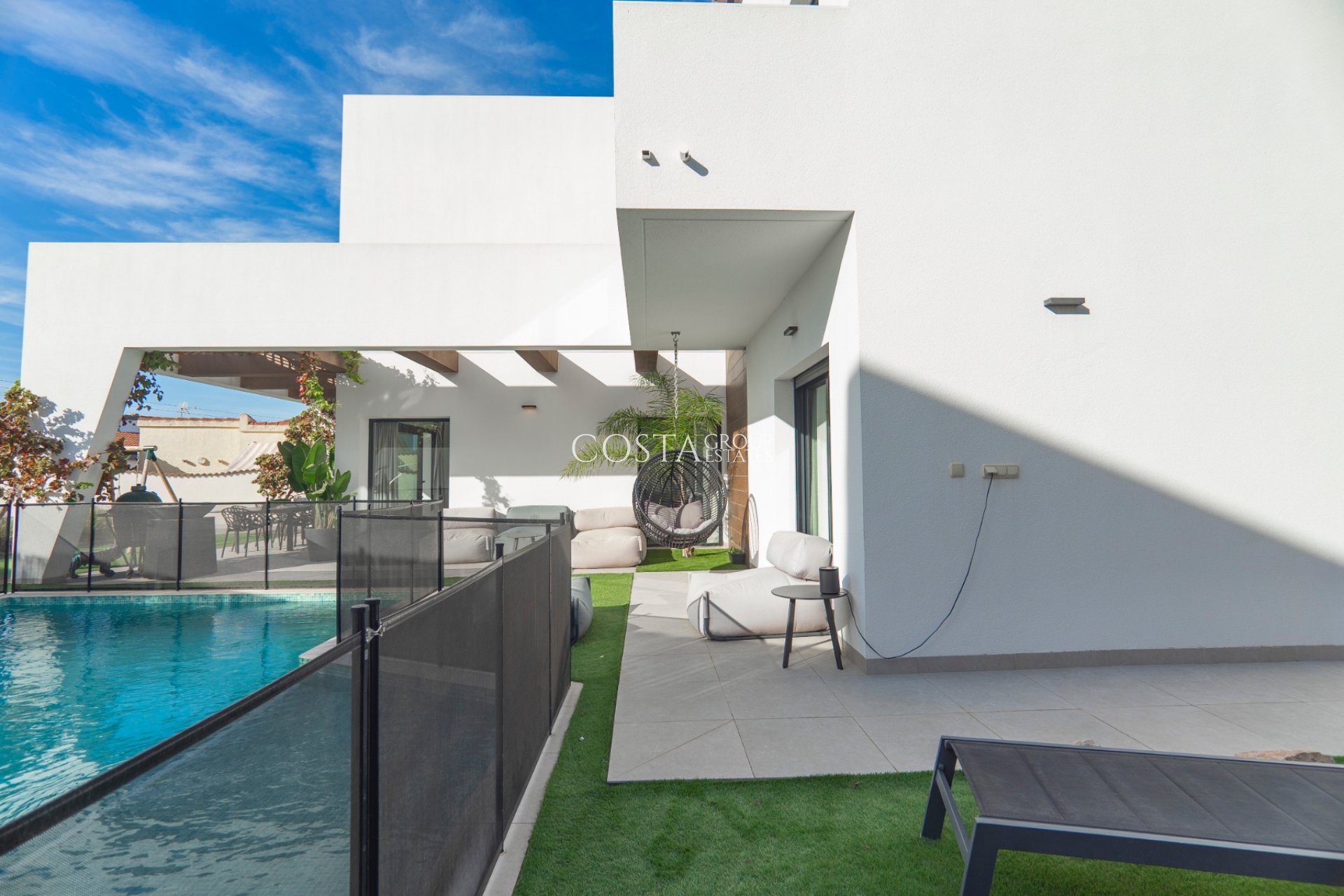 Resale - Villa -
Ciudad Quesada - town