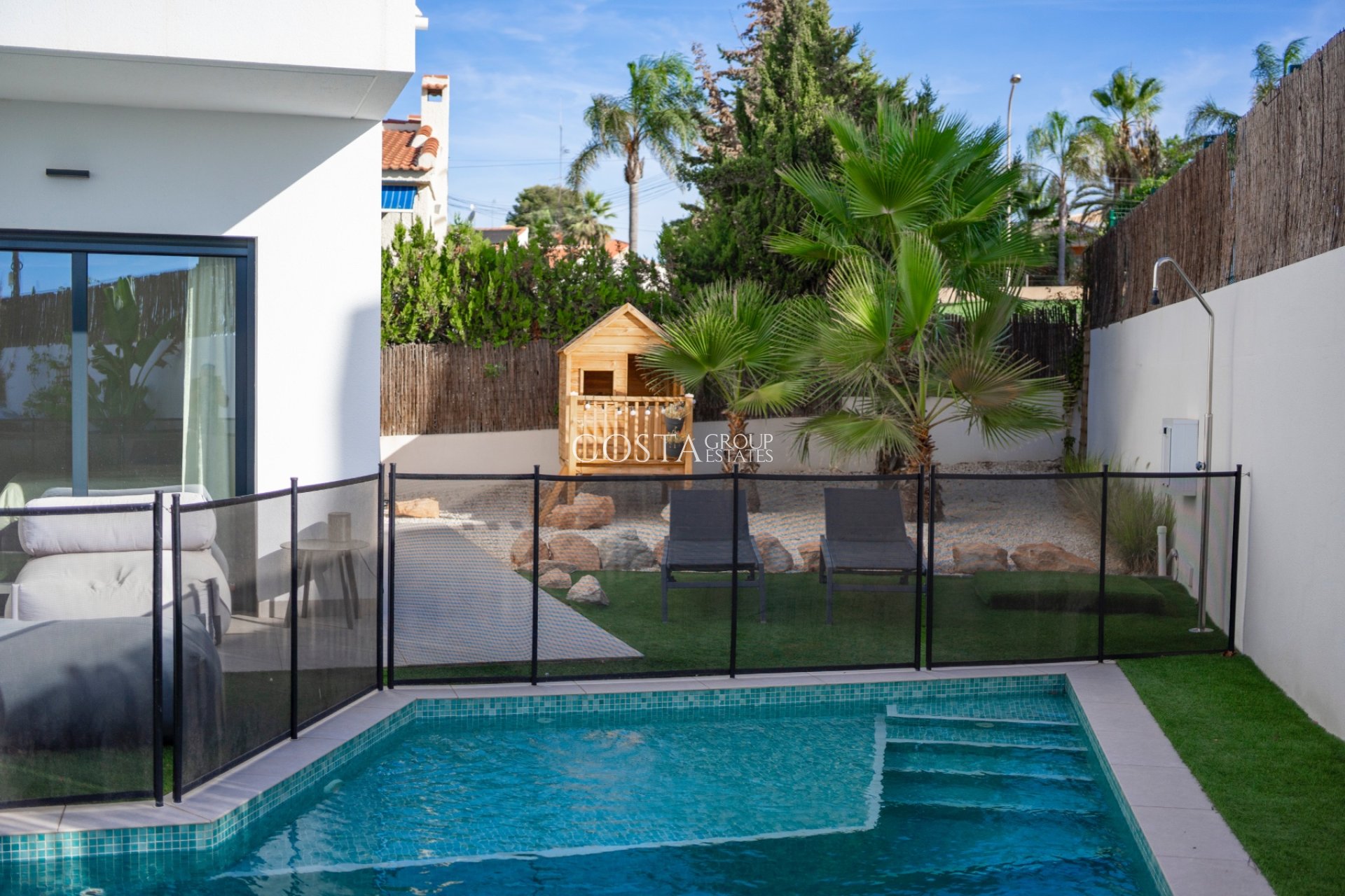 Resale - Villa -
Ciudad Quesada - town