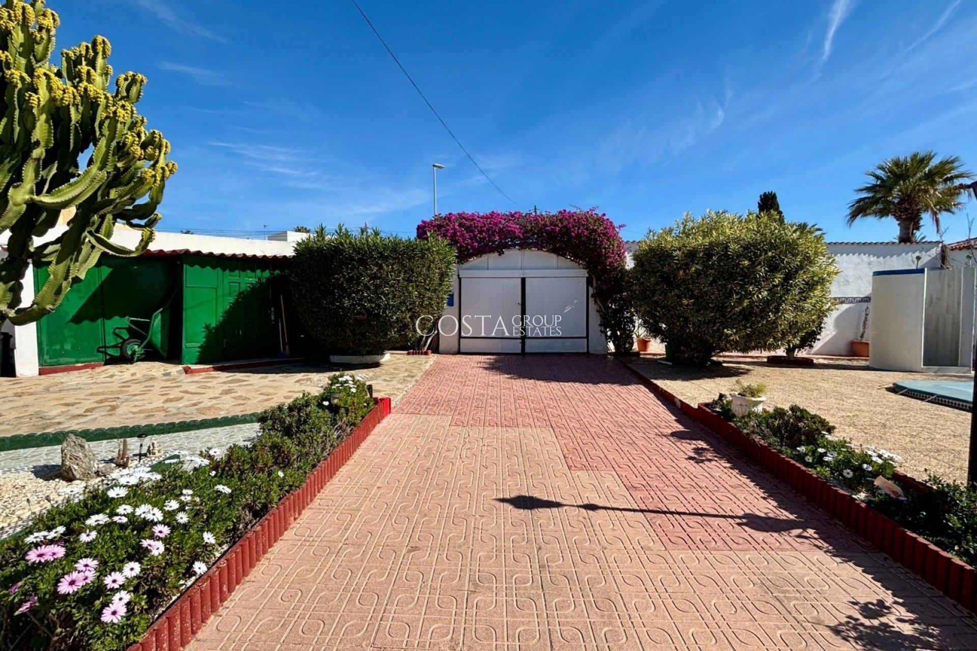 Resale - Villa -
Ciudad Quesada