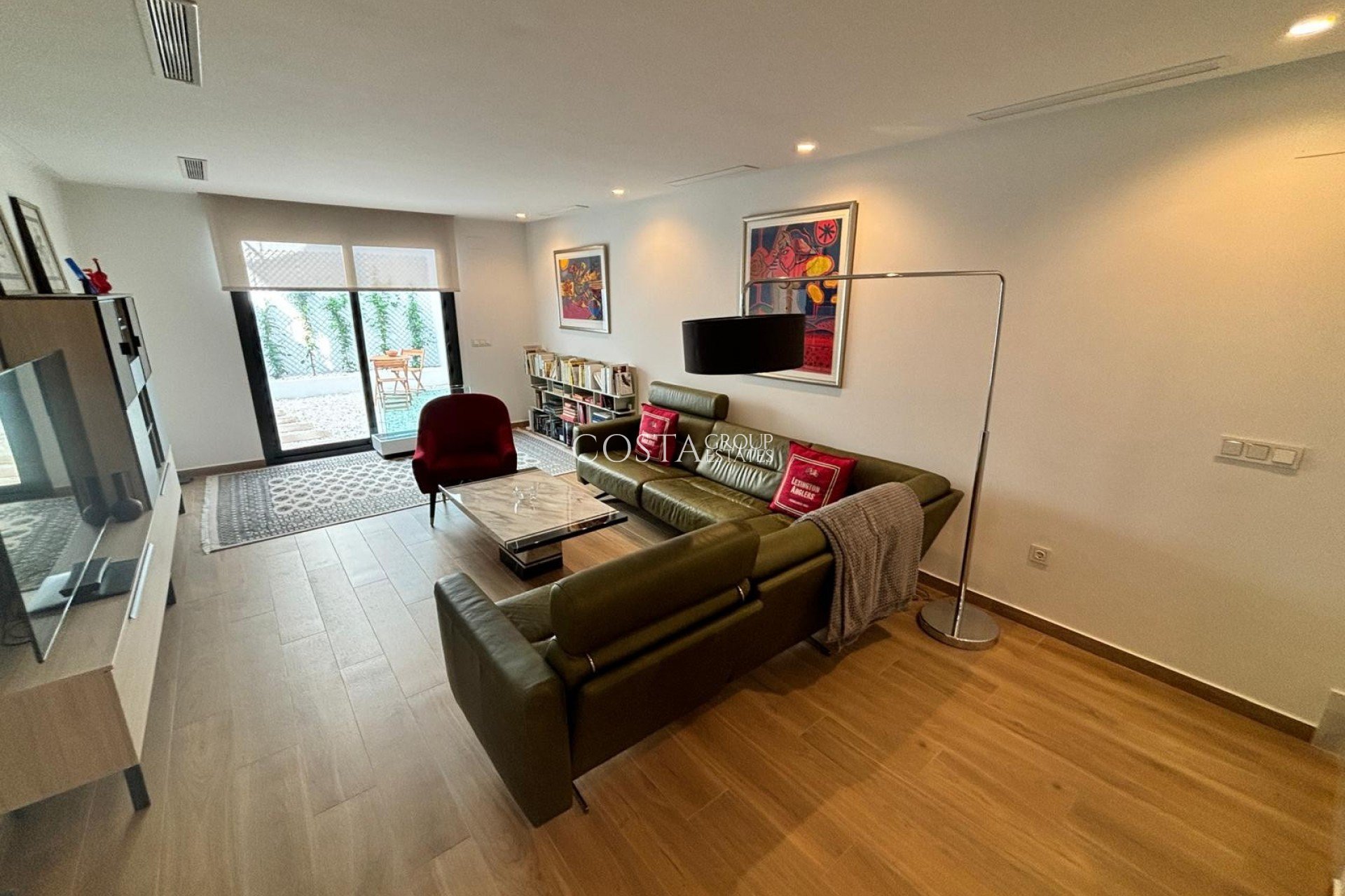 Resale - Villa -
Ciudad Quesada