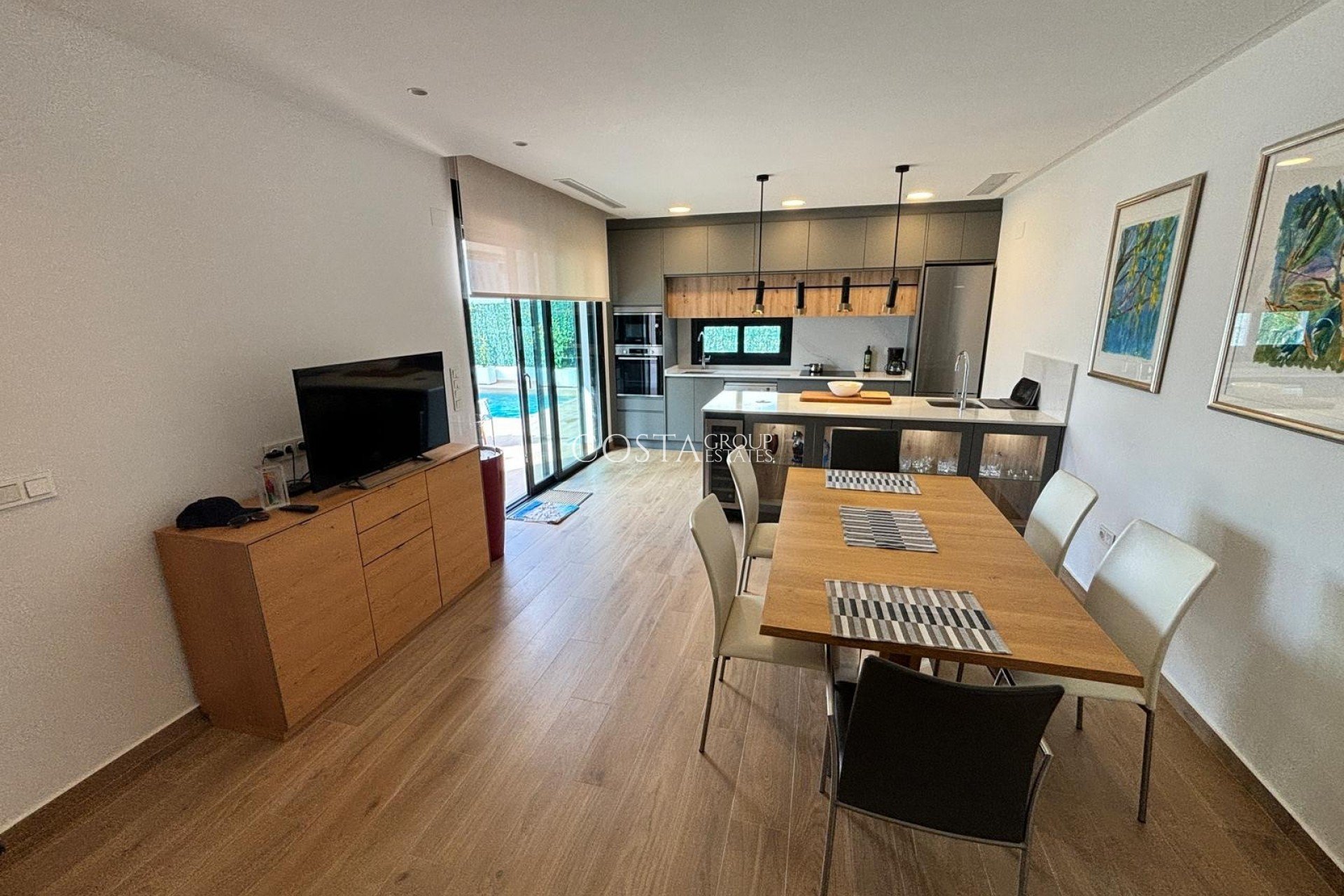 Resale - Villa -
Ciudad Quesada