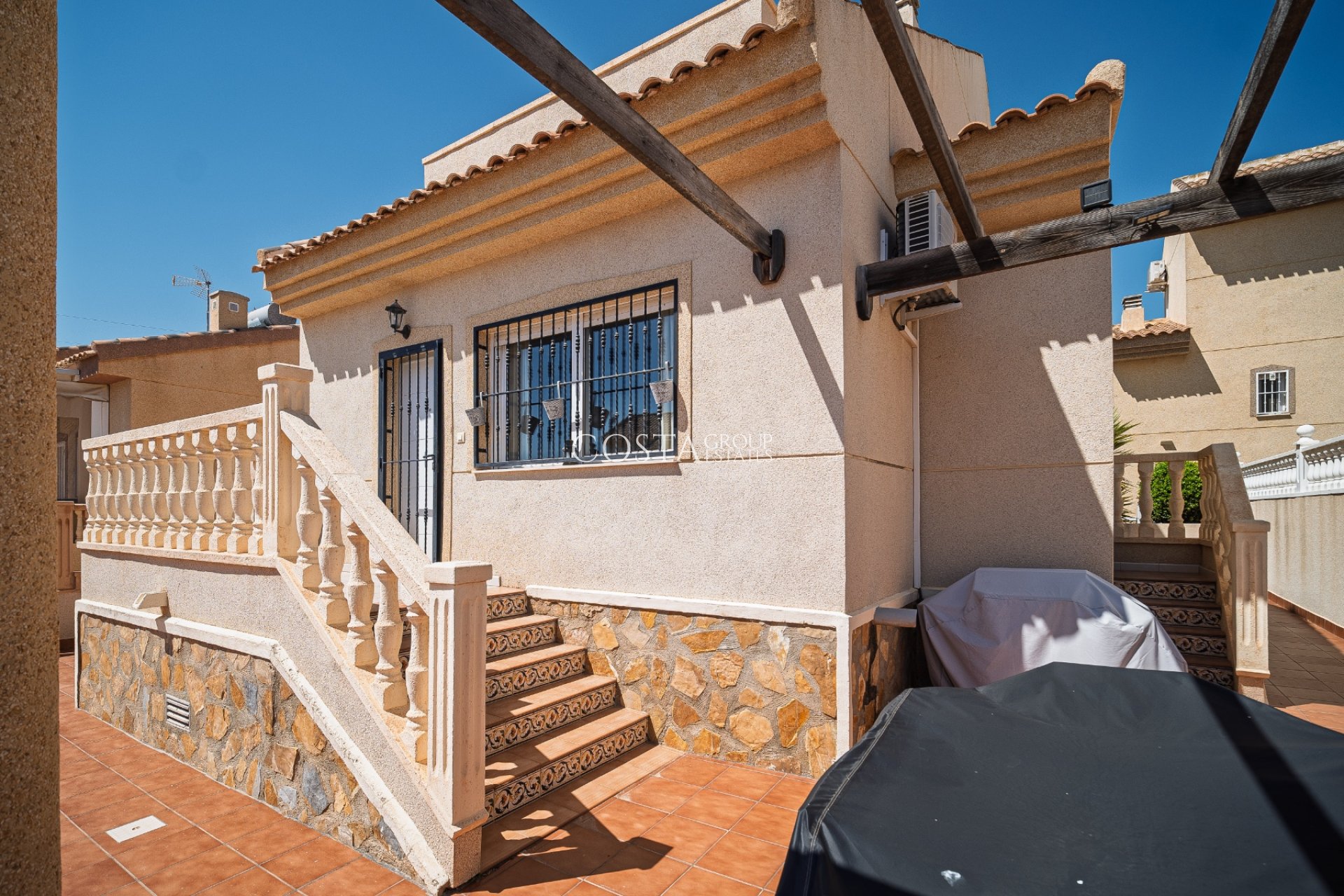 Resale - Villa -
Ciudad Quesada