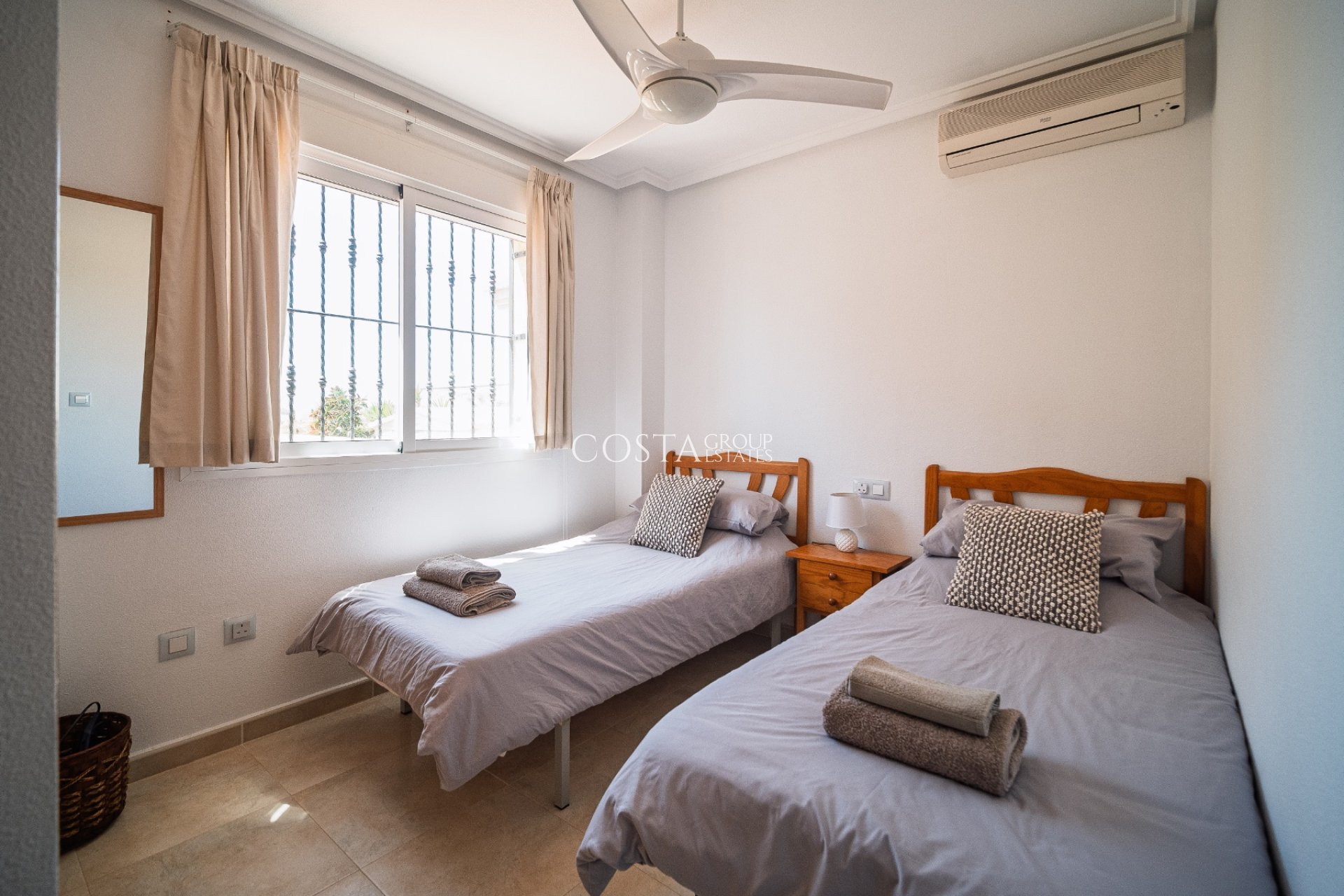 Resale - Villa -
Ciudad Quesada