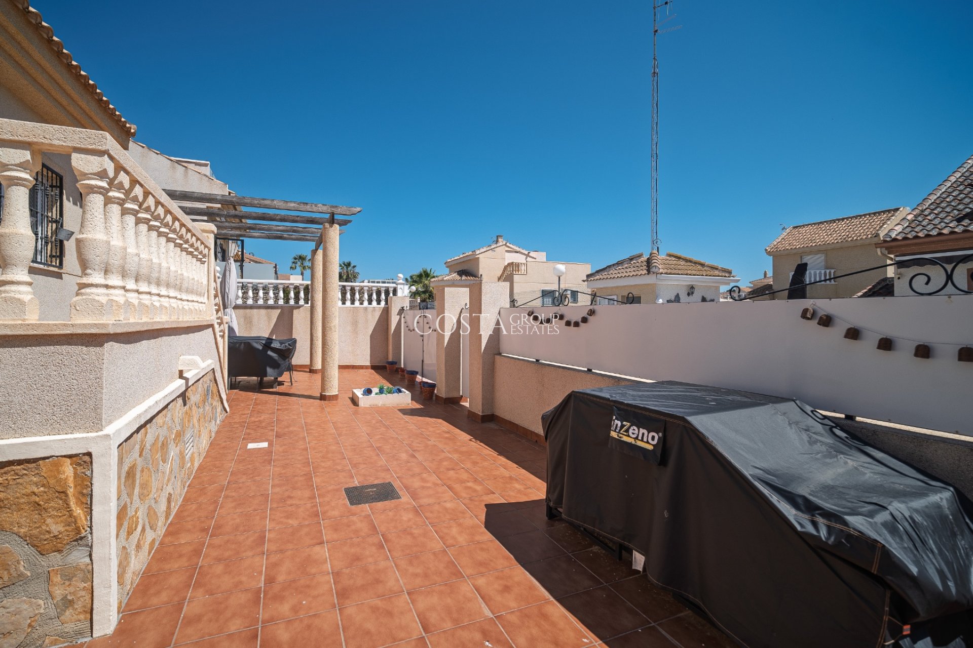 Resale - Villa -
Ciudad Quesada