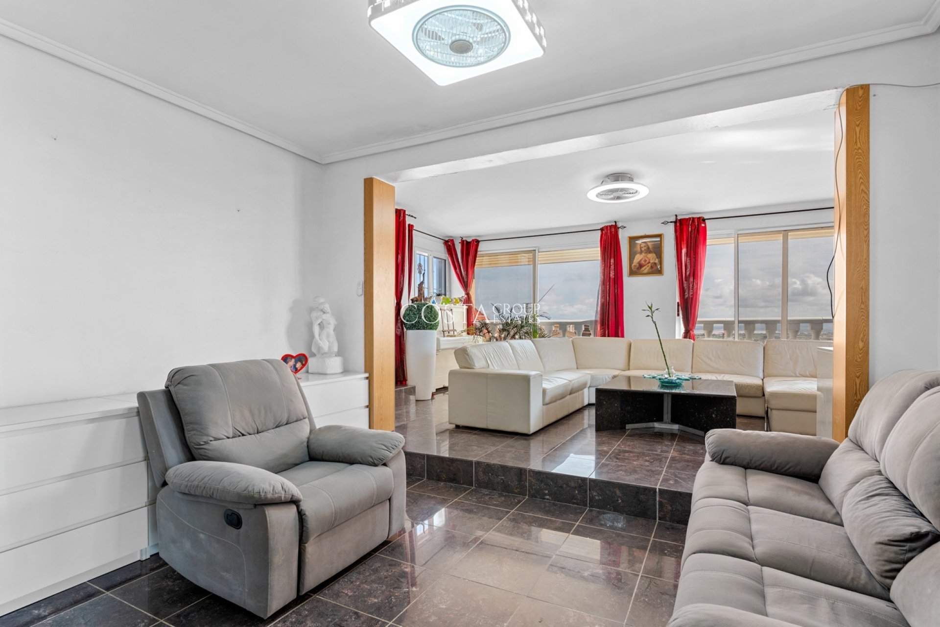 Resale - Villa -
Ciudad Quesada