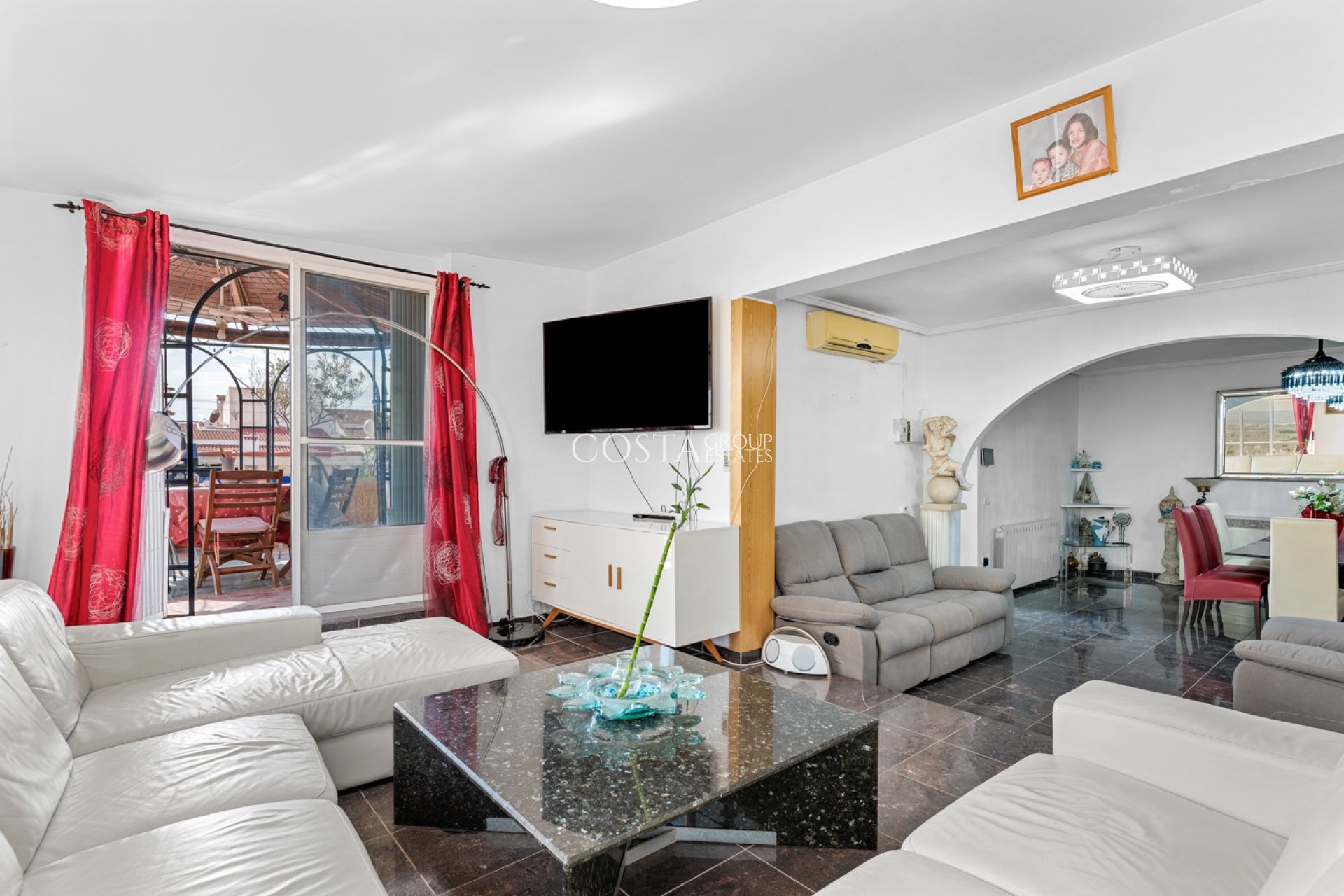 Resale - Villa -
Ciudad Quesada