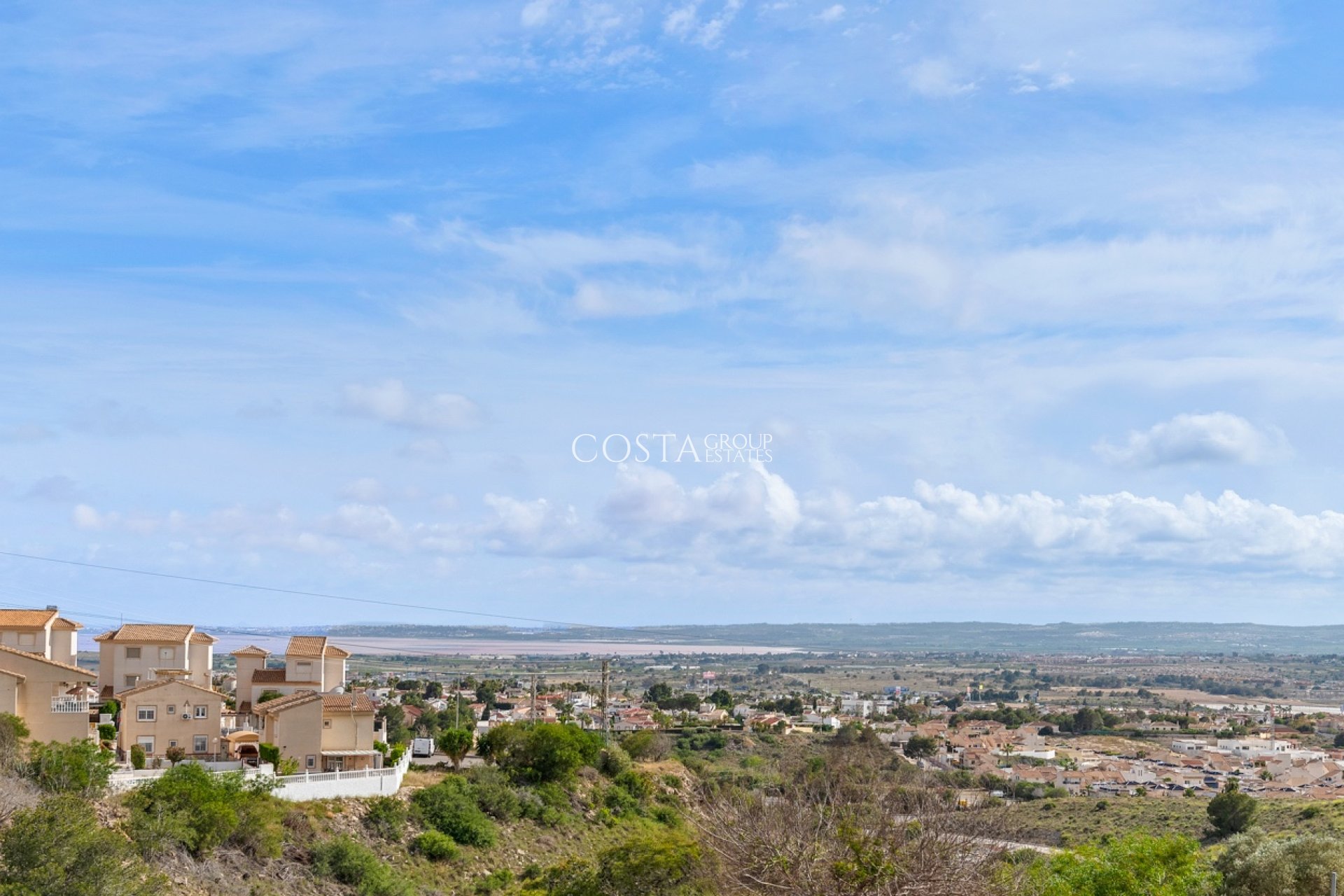 Resale - Villa -
Ciudad Quesada