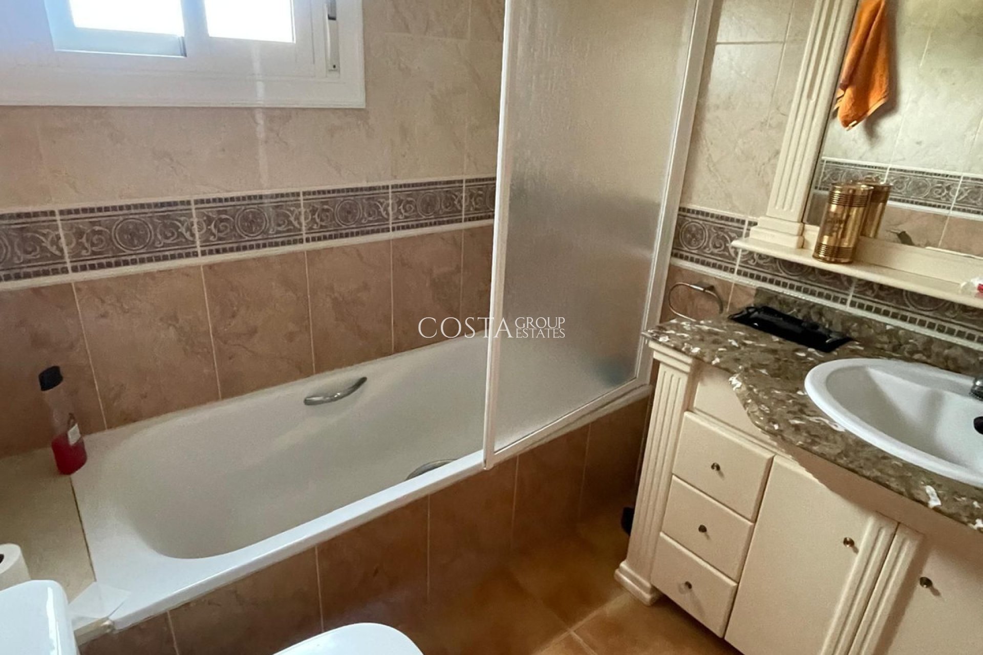 Resale - Villa -
Daya Vieja - Daya Vieja Centro