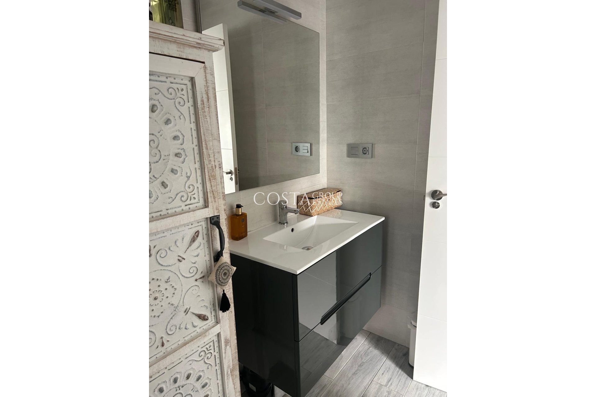 Resale - Villa -
Daya Vieja - Daya Vieja Centro