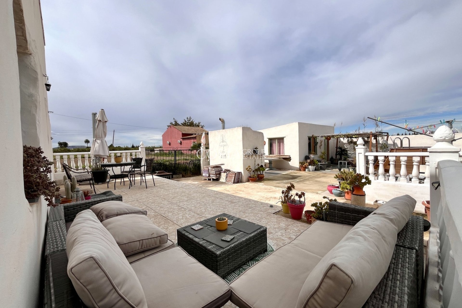 Resale - Villa -
Dolores - Dolores Centro