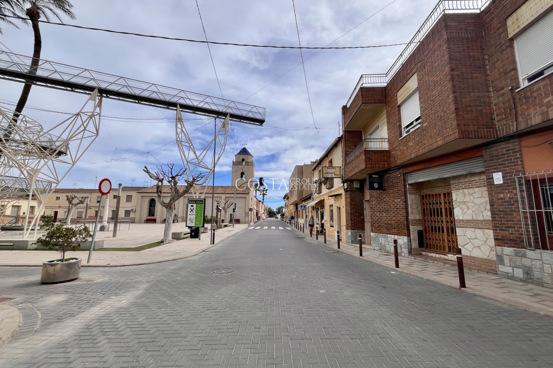 Resale - Villa -
Dolores - Dolores Centro