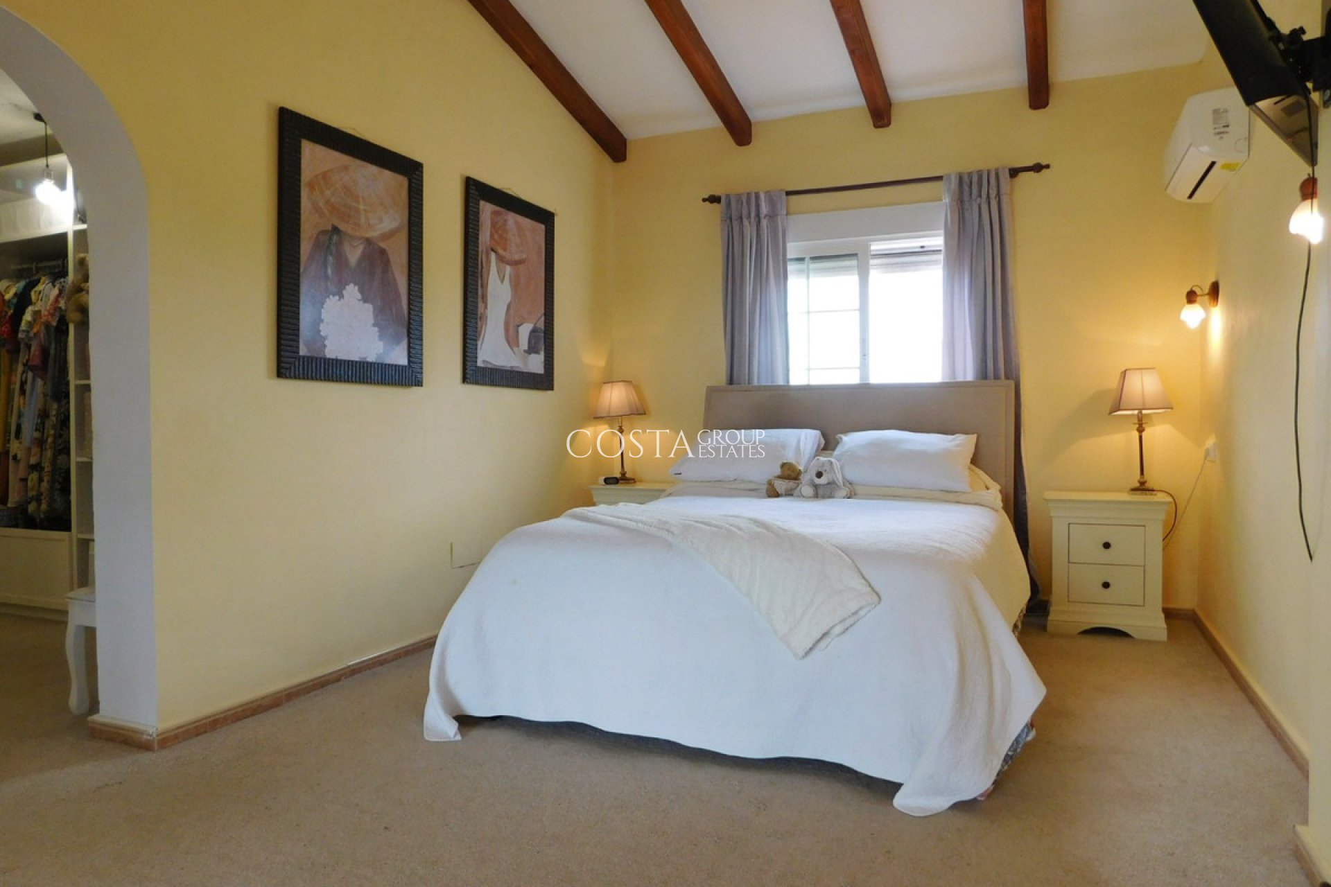 Resale - Villa -
Dolores - Dolores Centro