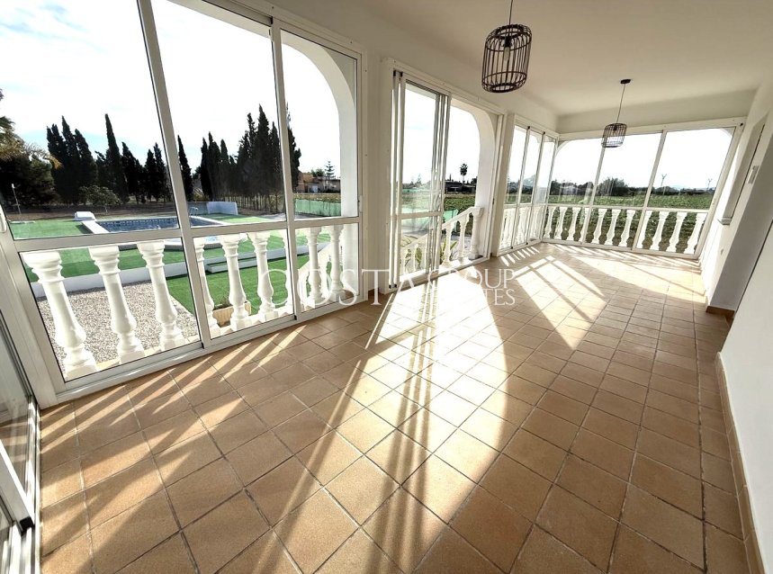 Resale - Villa -
Dolores - Dolores Centro