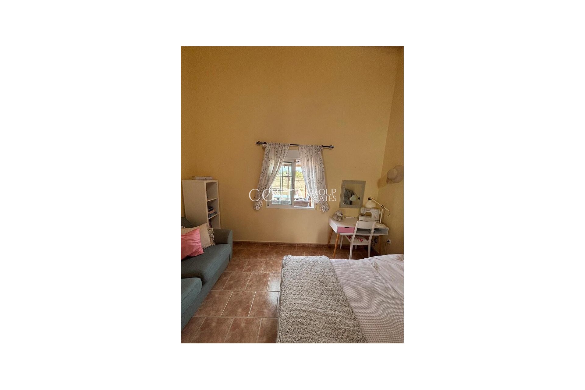 Resale - Villa -
Dolores - Dolores Centro