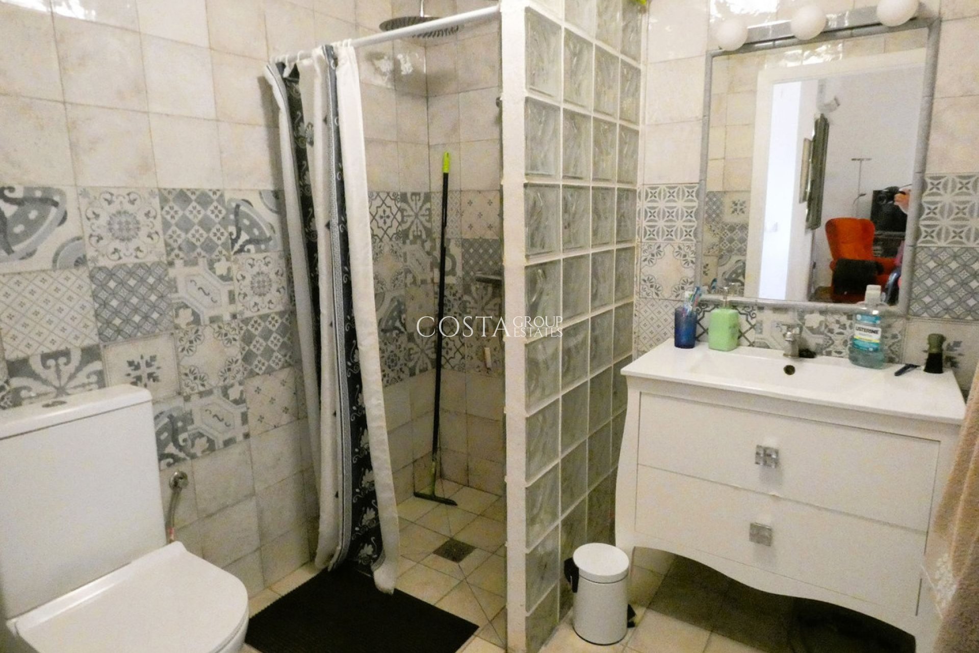 Resale - Villa -
Dolores - Dolores Centro