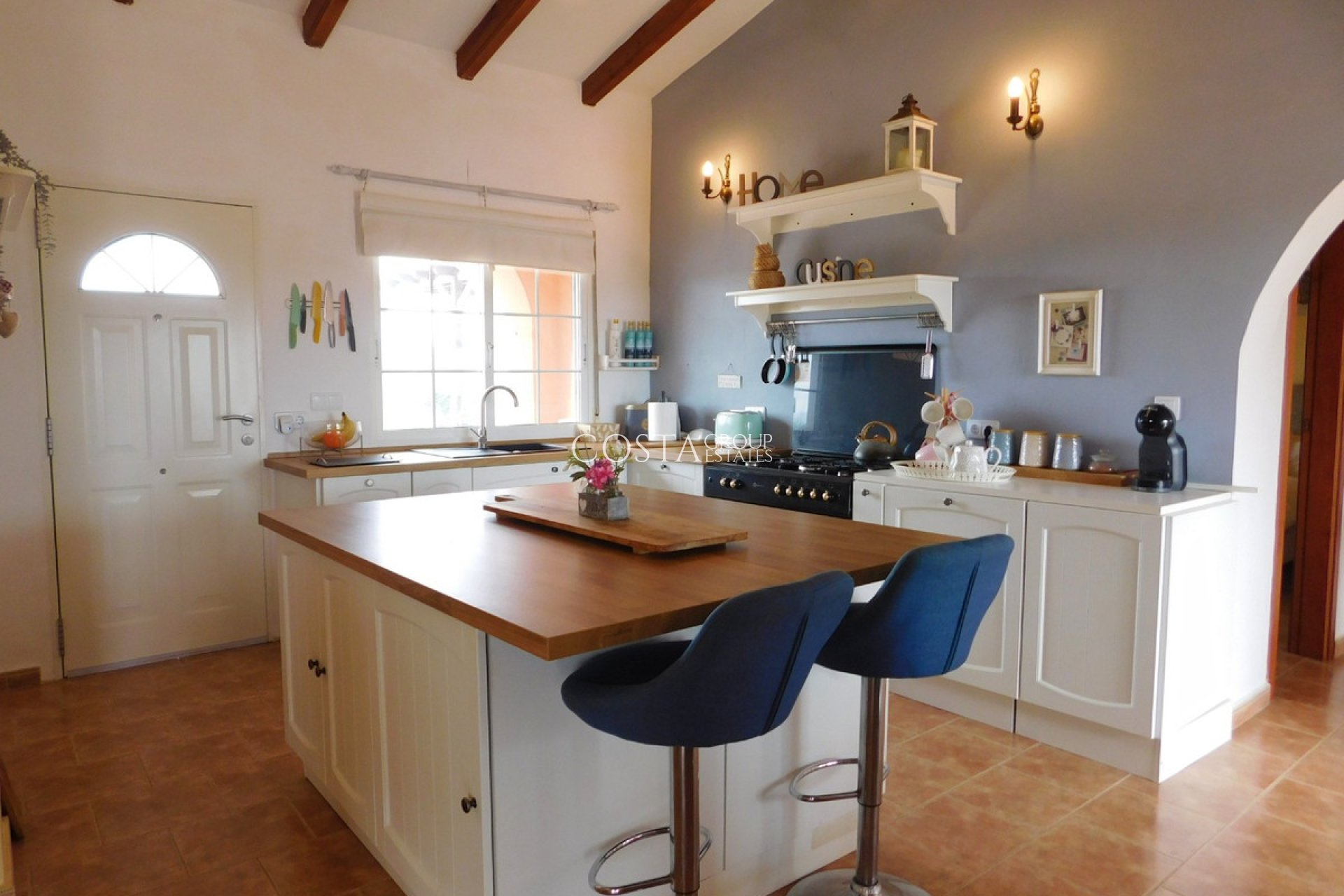 Resale - Villa -
Dolores - Dolores Centro