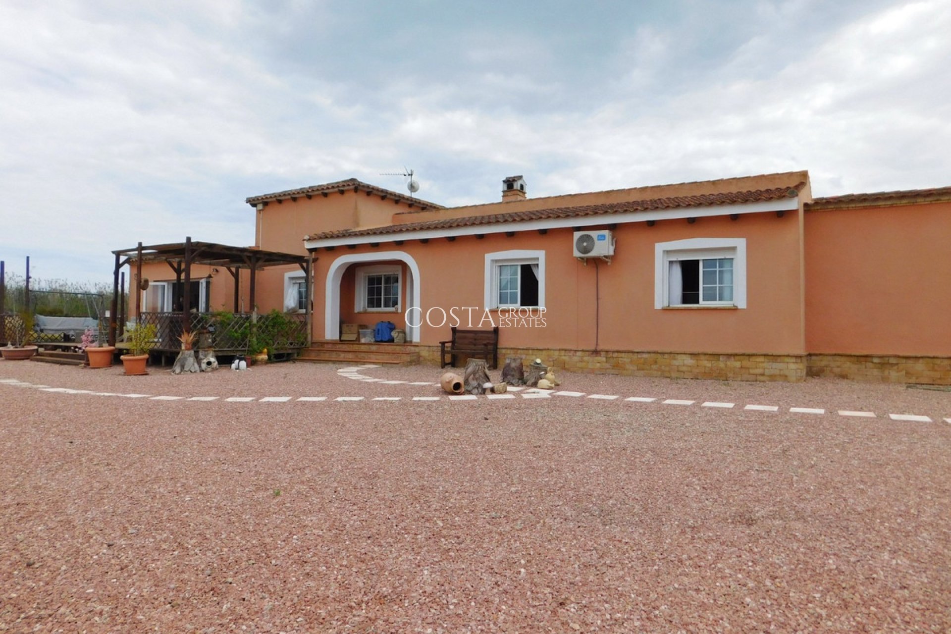 Resale - Villa -
Dolores - Dolores Centro