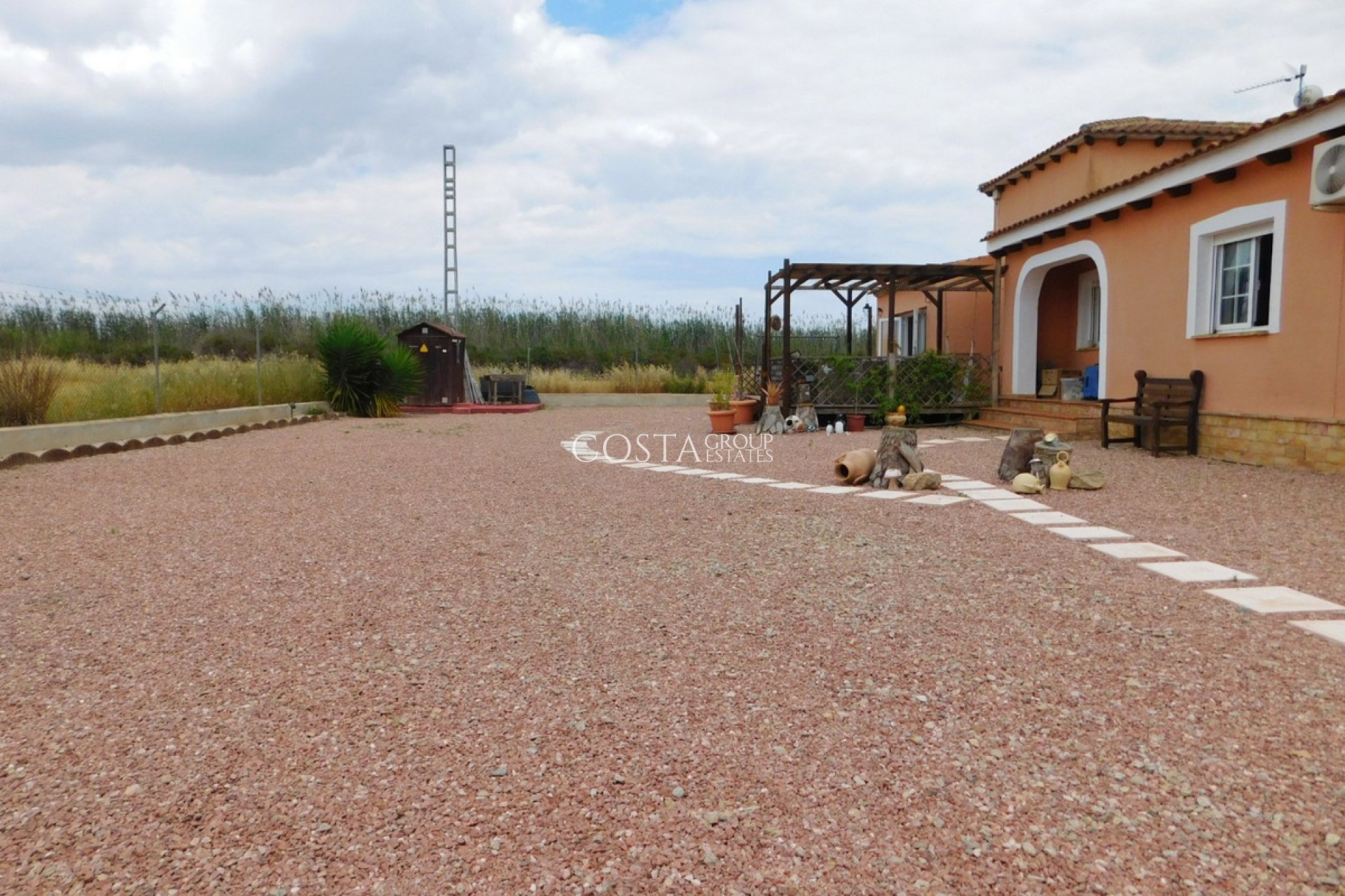 Resale - Villa -
Dolores - Dolores Centro