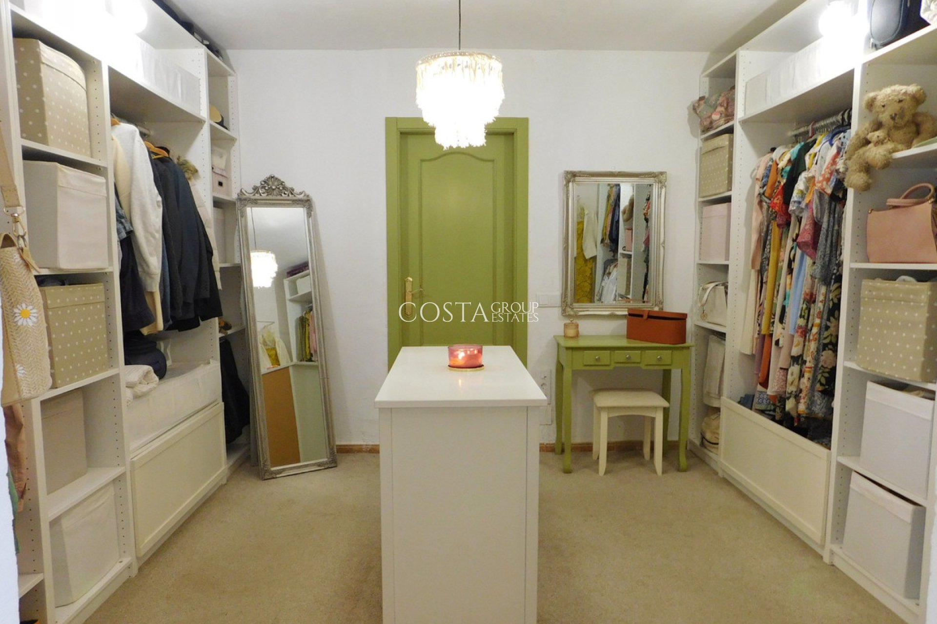 Resale - Villa -
Dolores - Dolores Centro