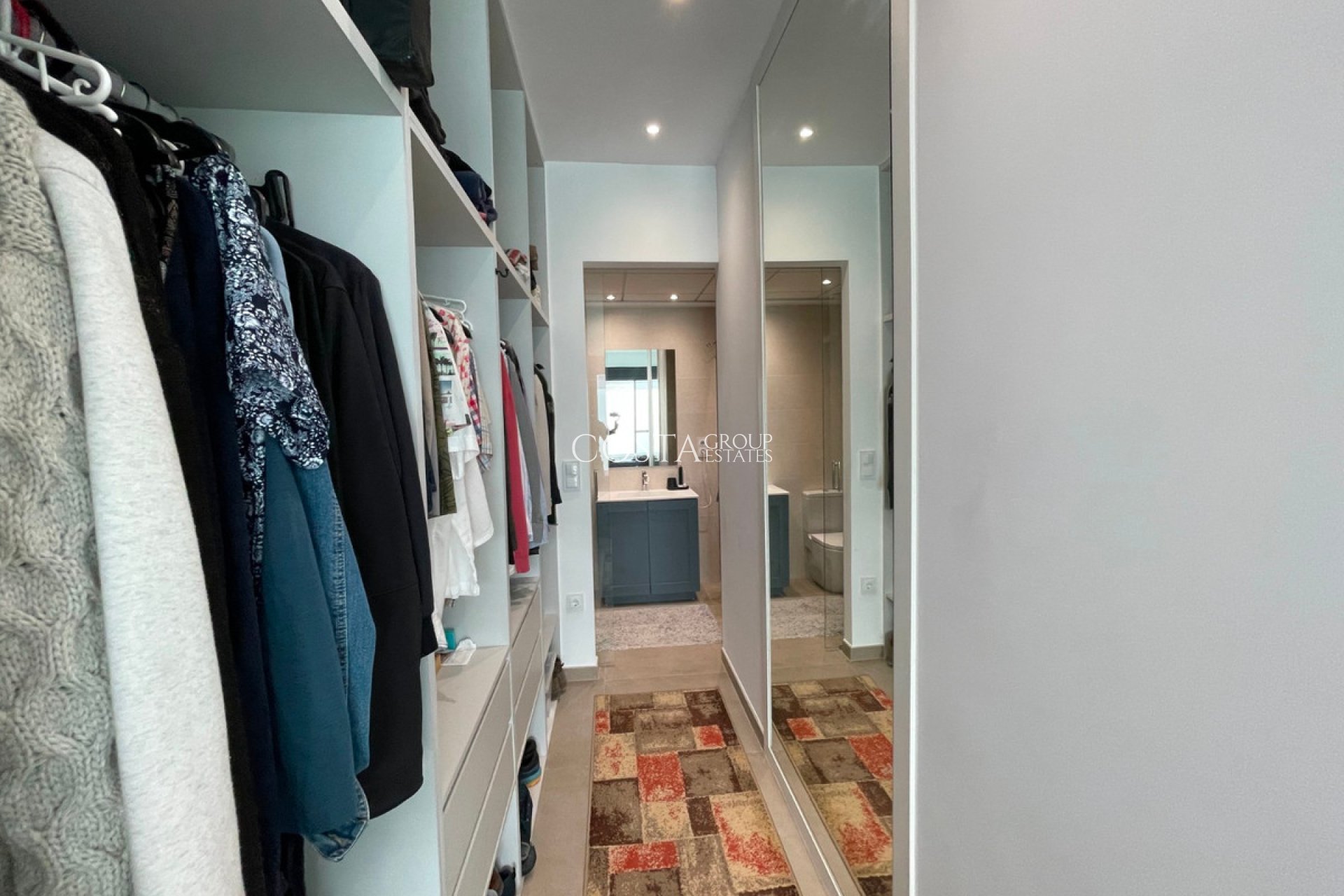 Resale - Villa -
Dolores - Dolores Centro