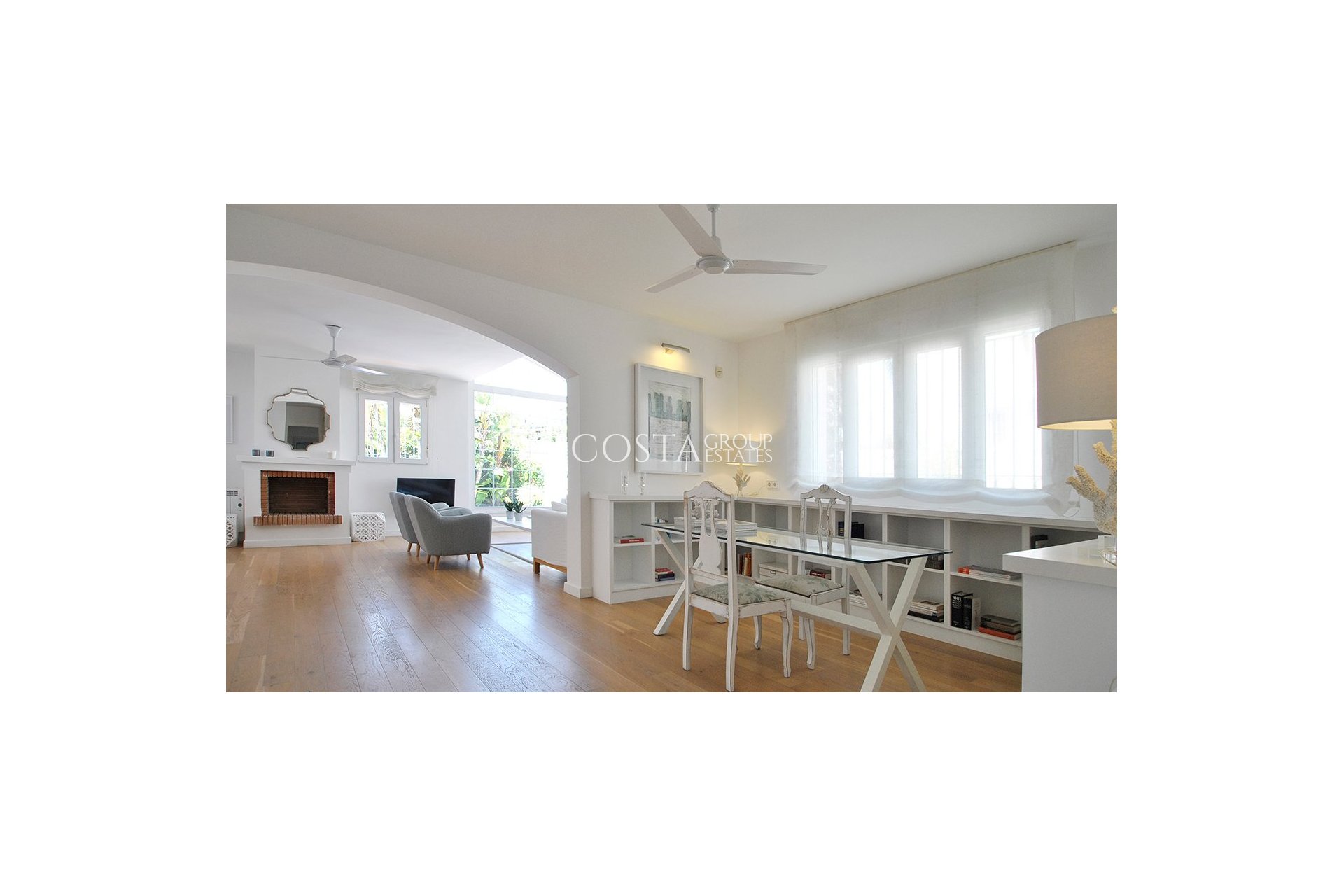 Resale - Villa -
Elche - La Marina