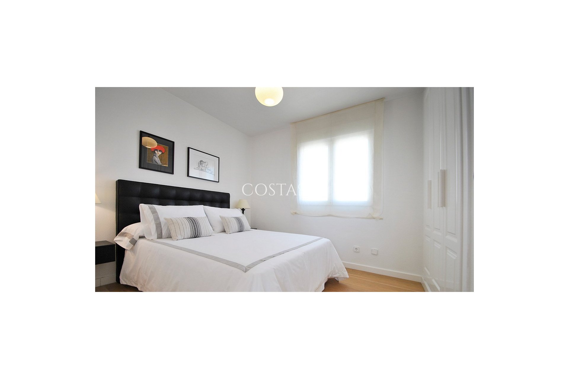 Resale - Villa -
Elche - La Marina