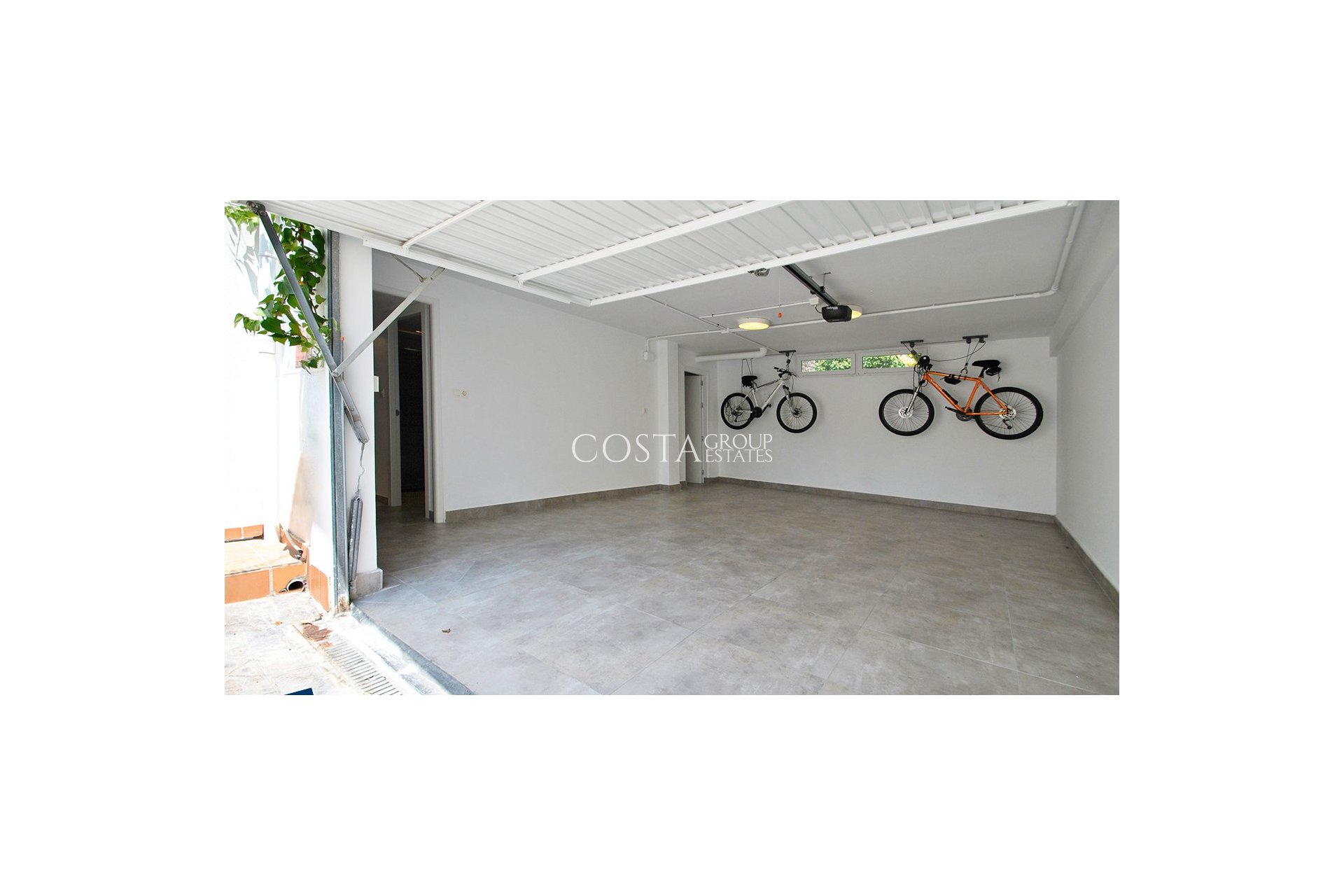 Resale - Villa -
Elche - La Marina