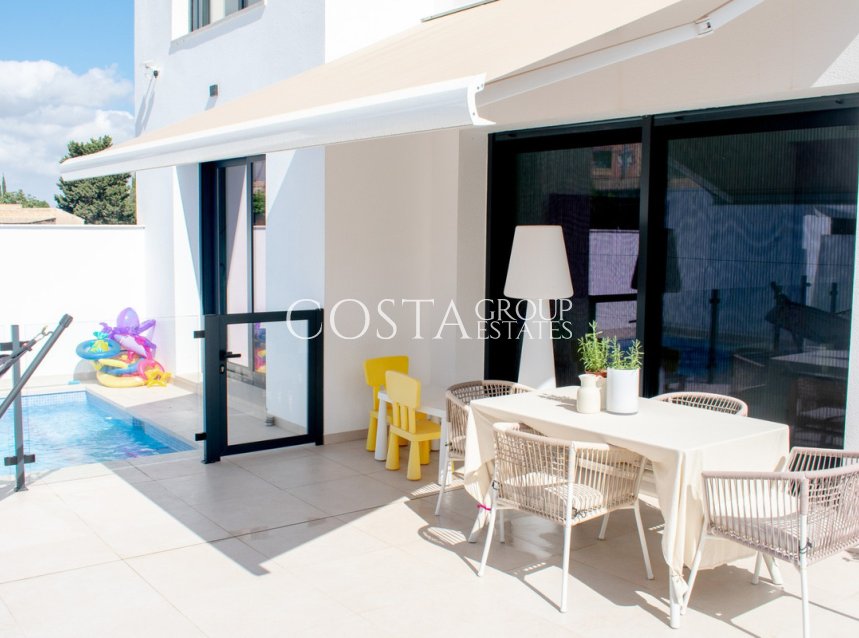 Resale - Villa -
Formentera de Segura