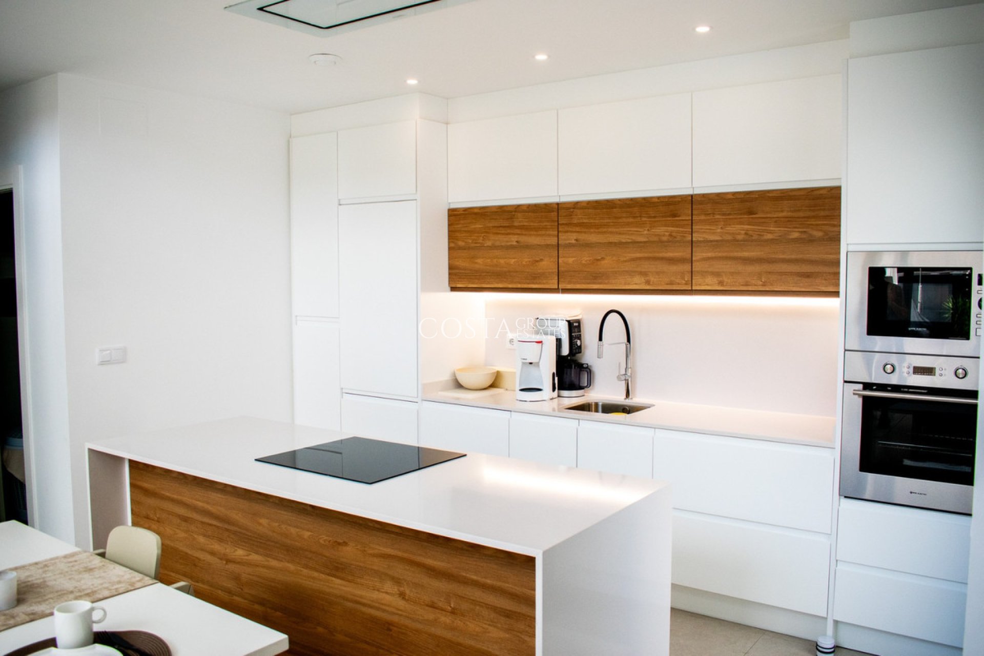 Resale - Villa -
Formentera de Segura