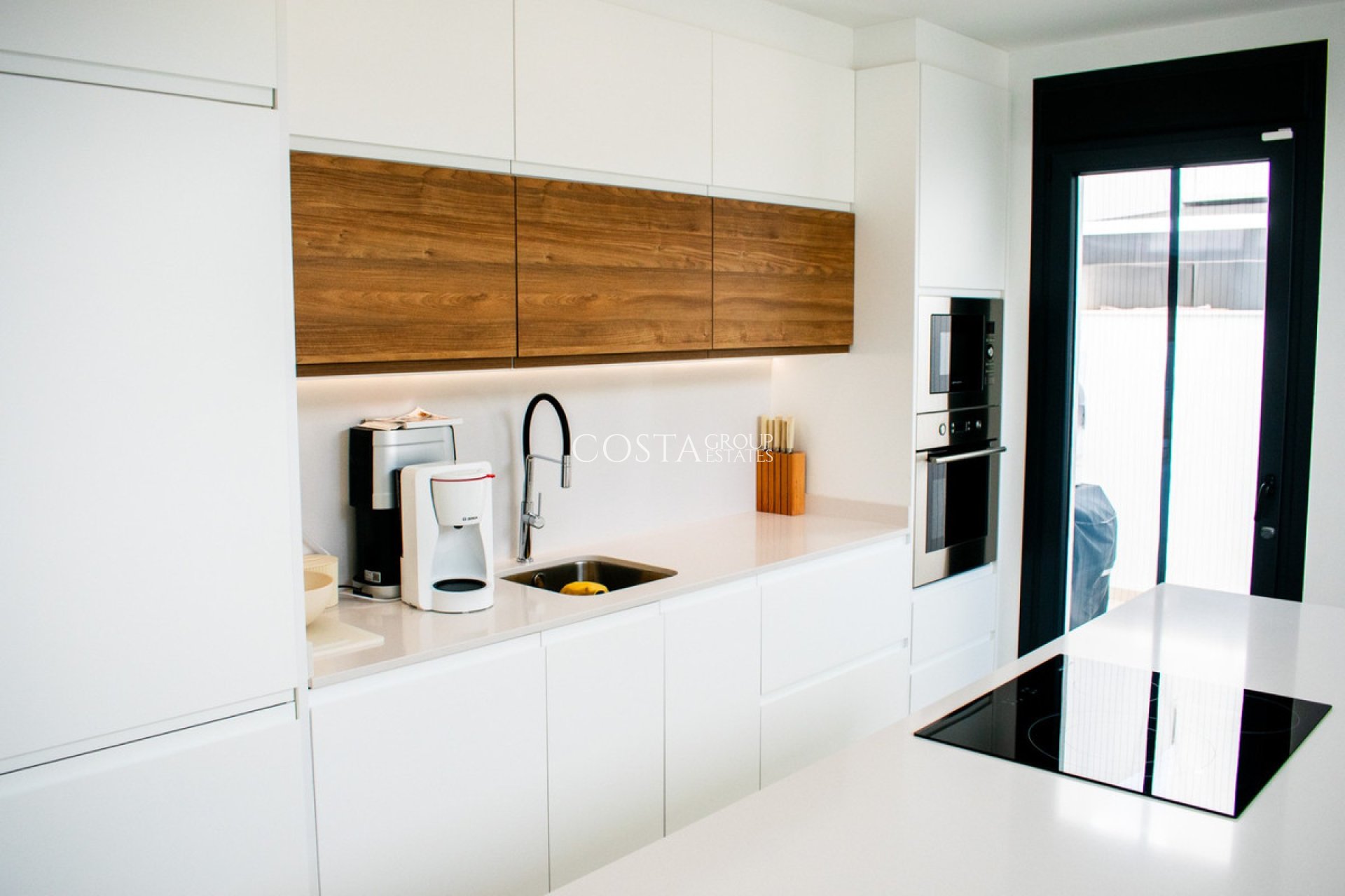 Resale - Villa -
Formentera de Segura