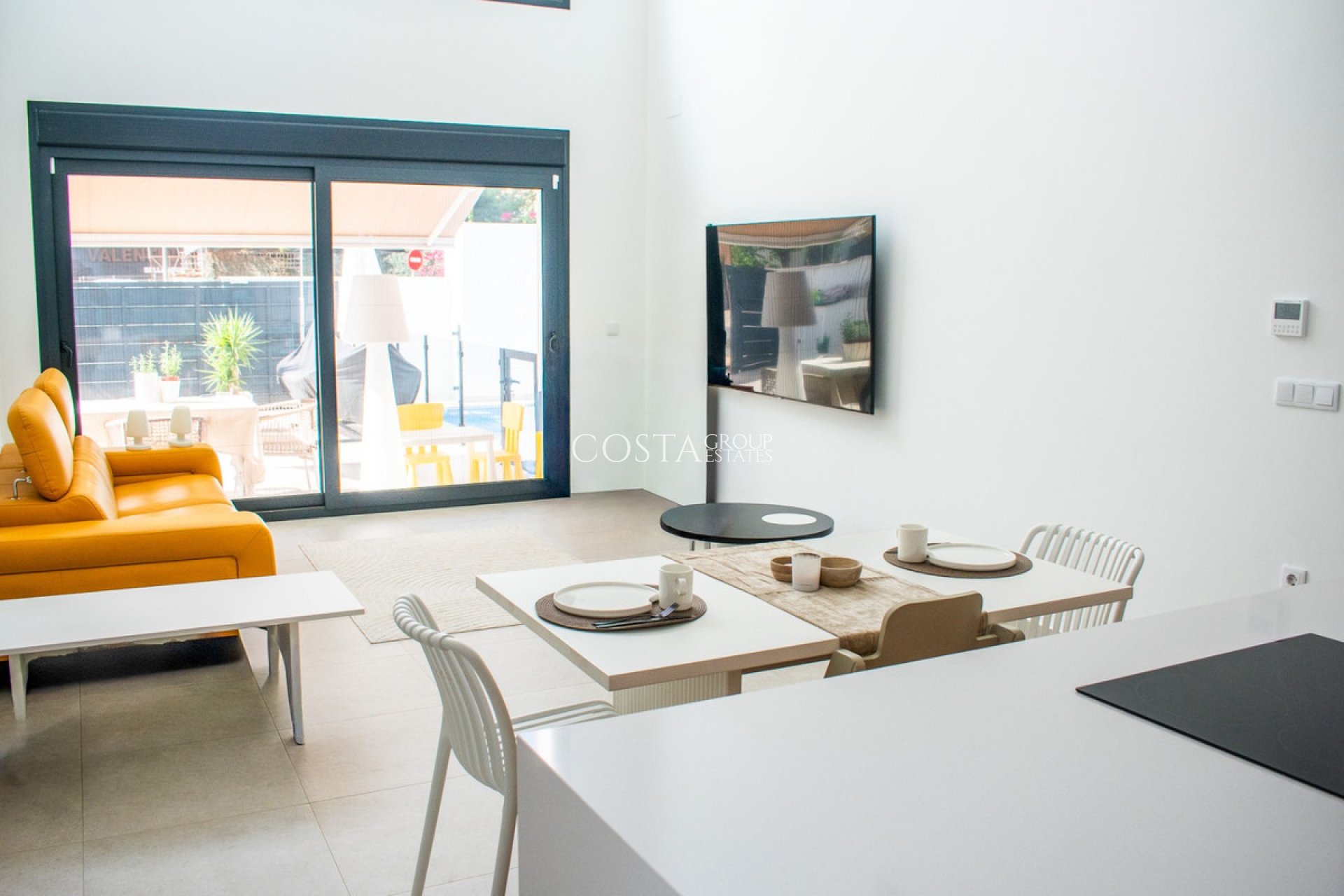 Resale - Villa -
Formentera de Segura