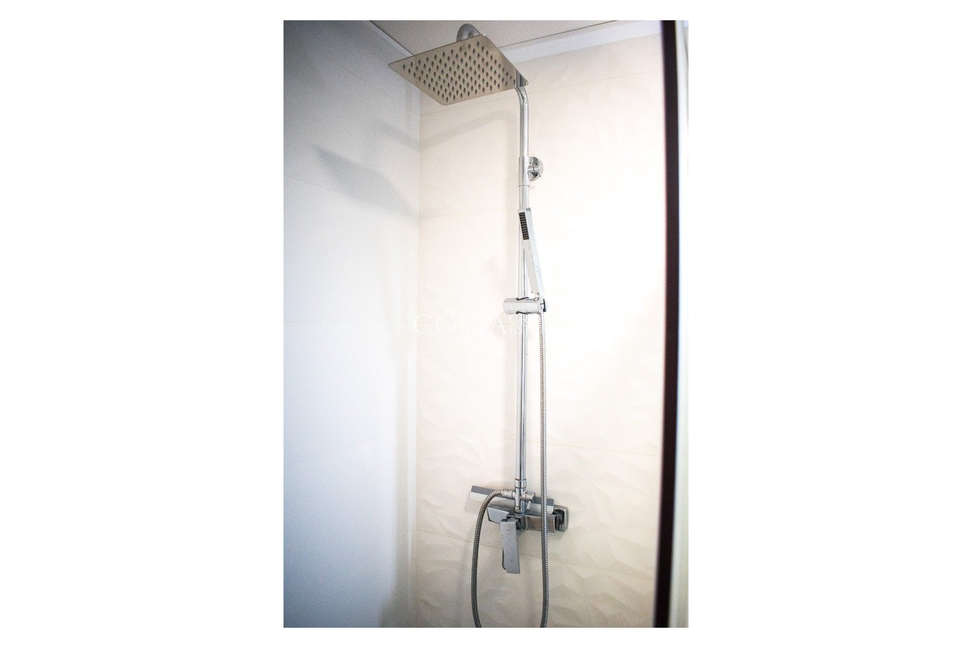 Resale - Villa -
Formentera de Segura