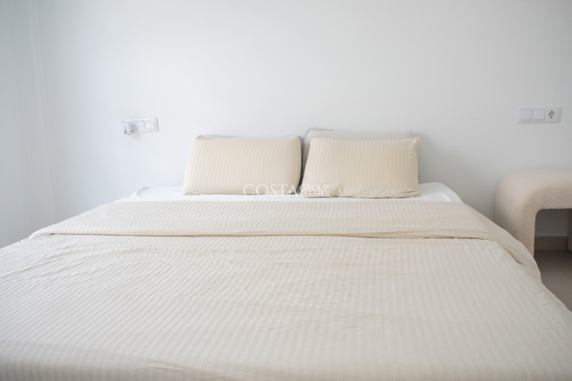 Resale - Villa -
Formentera de Segura