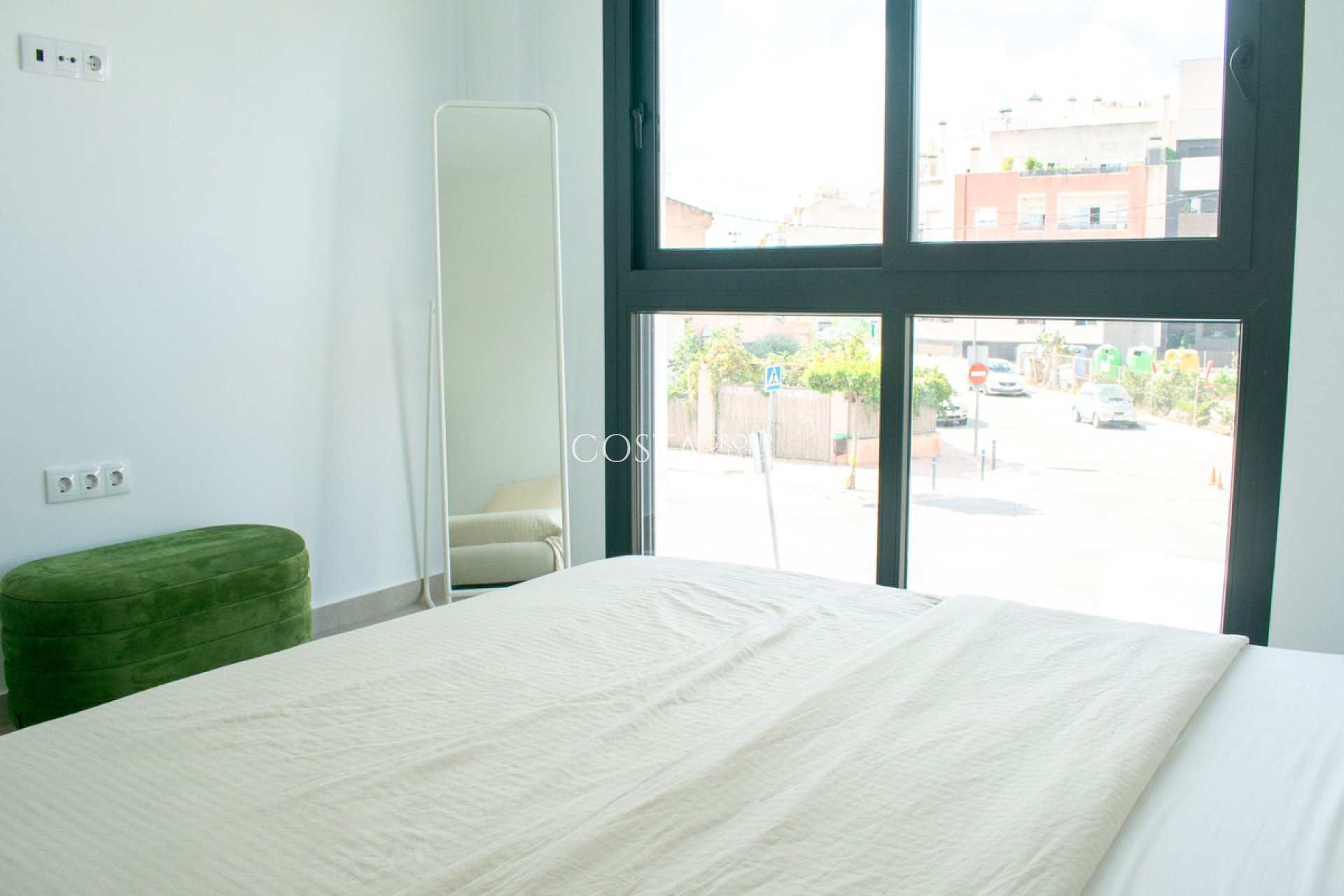 Resale - Villa -
Formentera de Segura