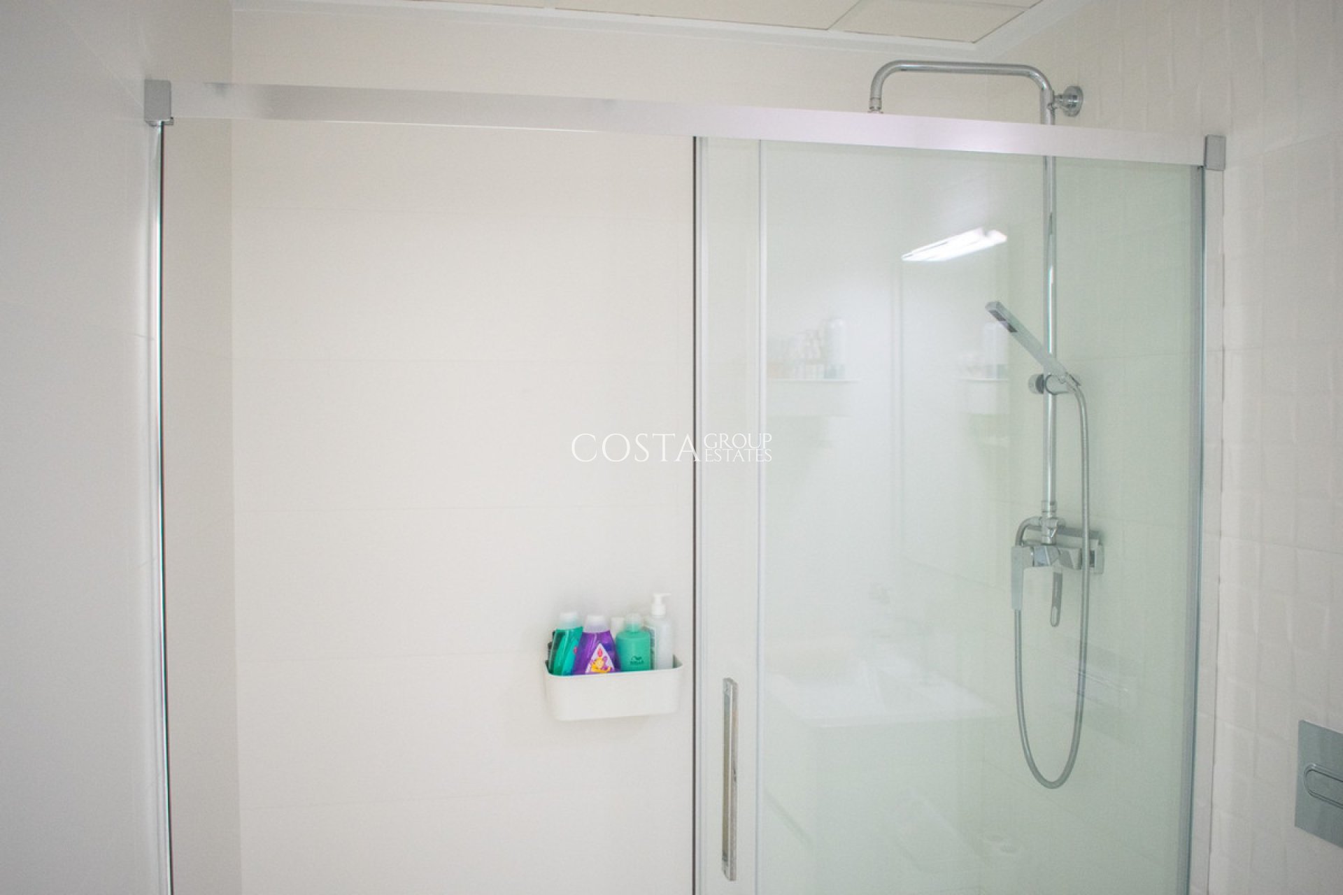 Resale - Villa -
Formentera de Segura