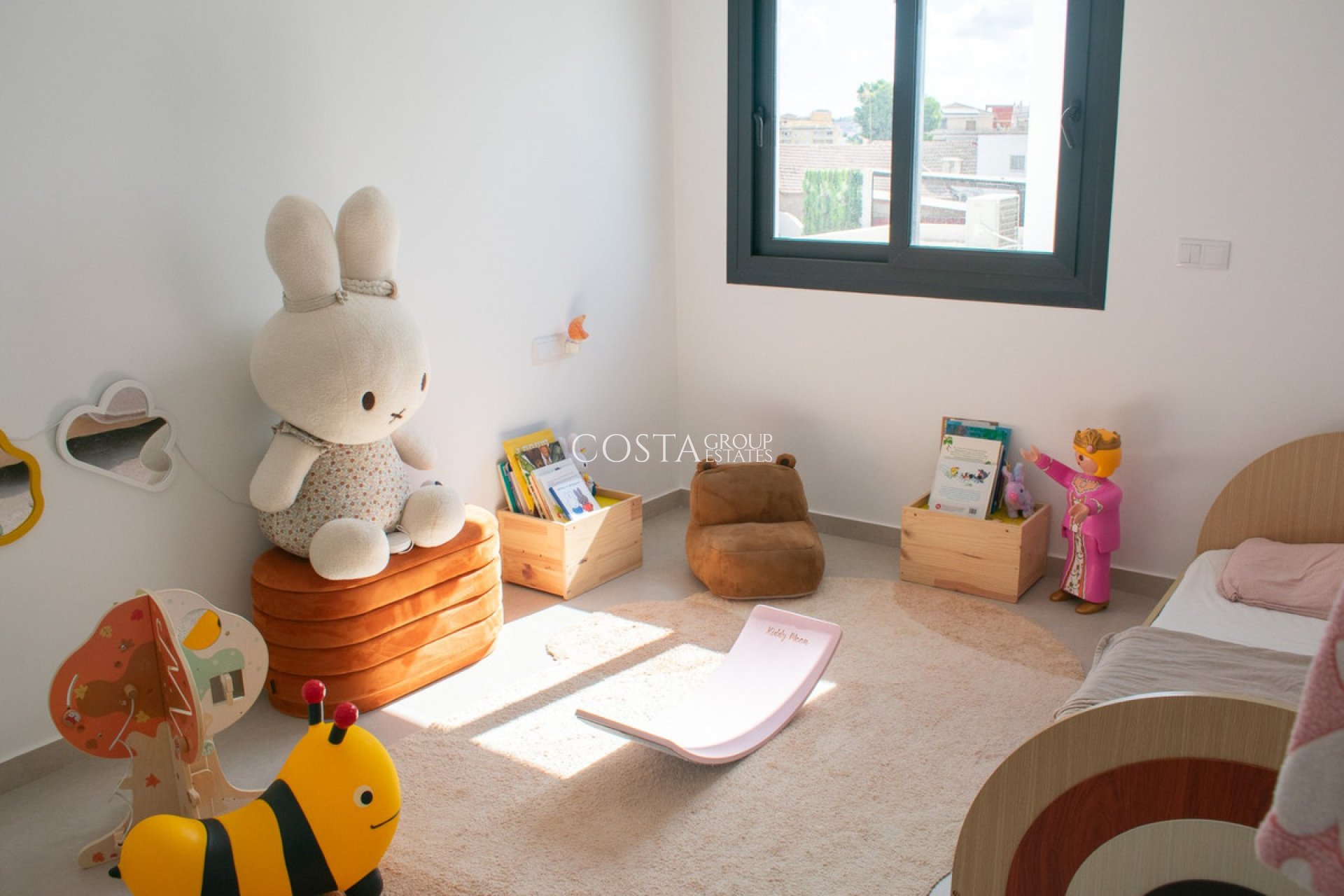 Resale - Villa -
Formentera de Segura