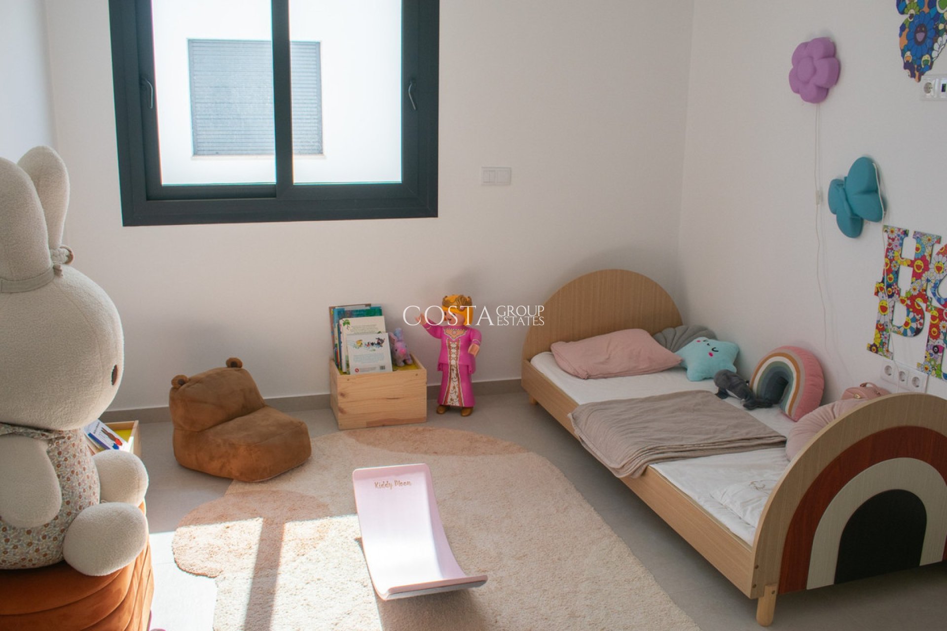 Resale - Villa -
Formentera de Segura