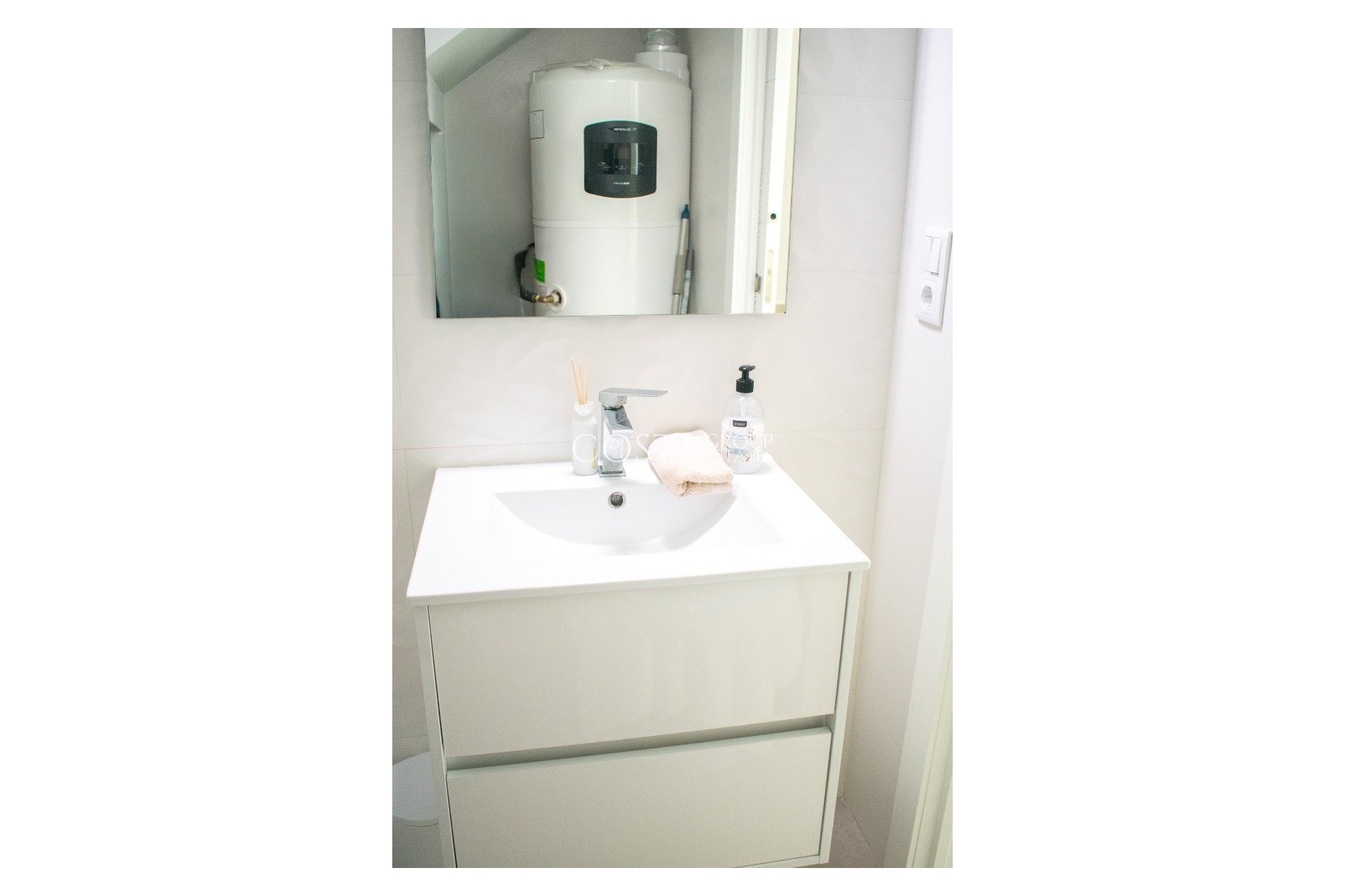 Resale - Villa -
Formentera de Segura