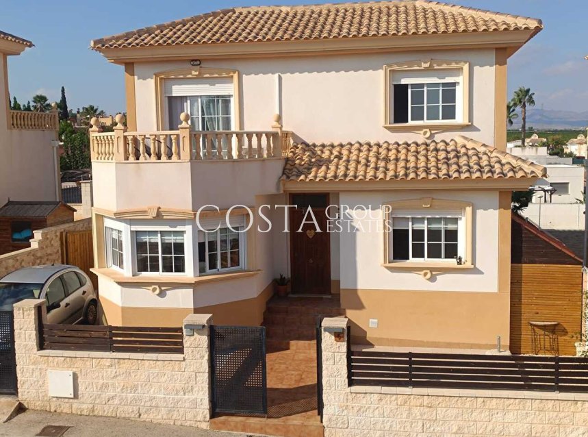 Resale - Villa -
Fortuna - El Reloj