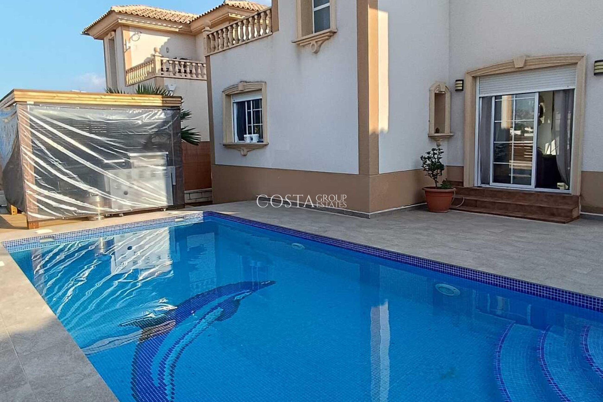 Resale - Villa -
Fortuna - El Reloj