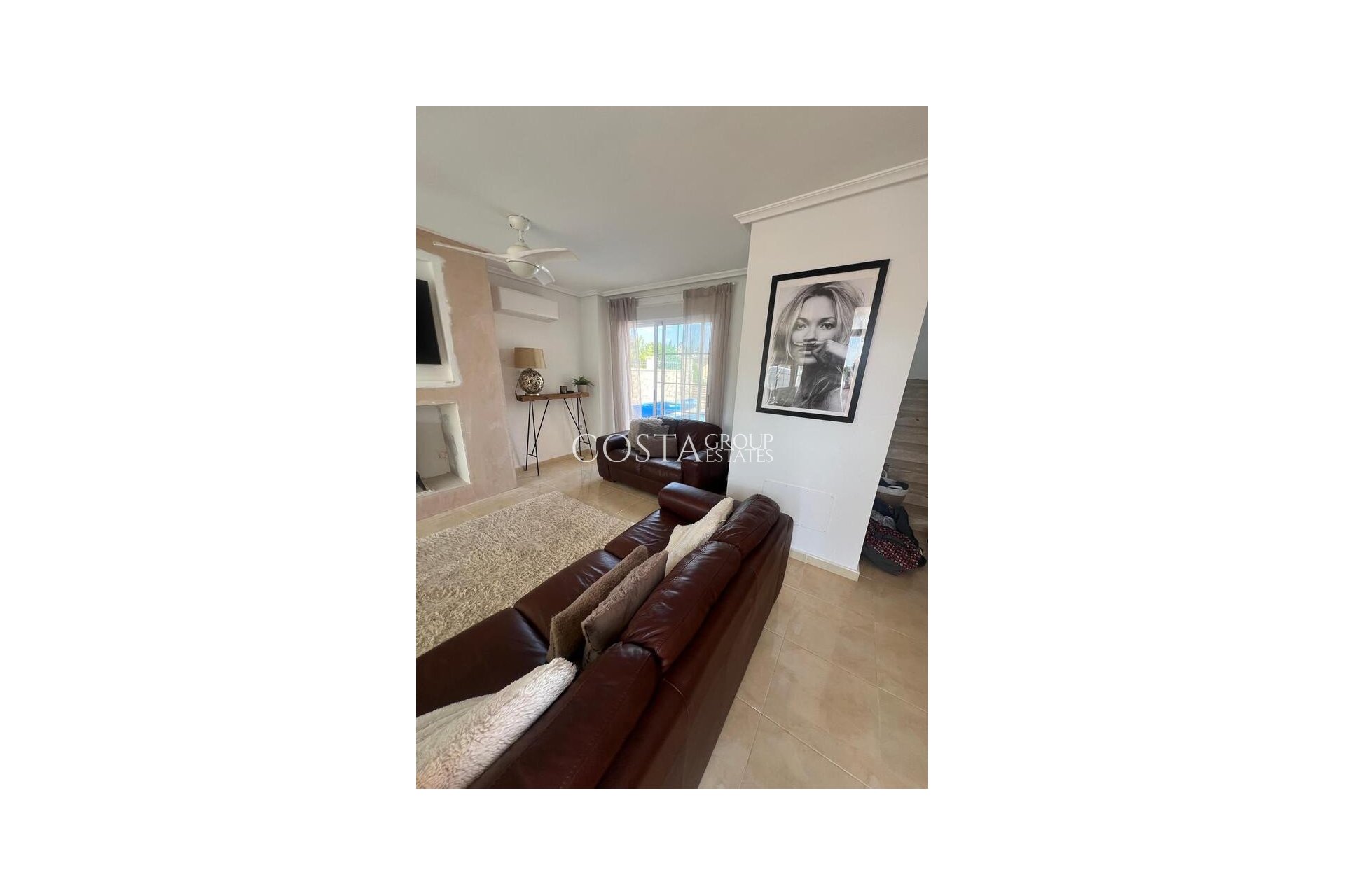 Resale - Villa -
Fortuna - El Reloj