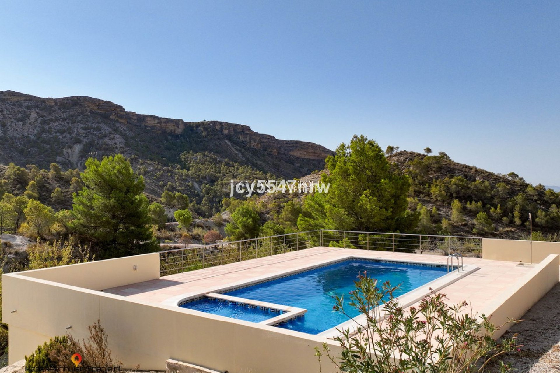 Resale - Villa -
Fortuna - Fortuna Centro